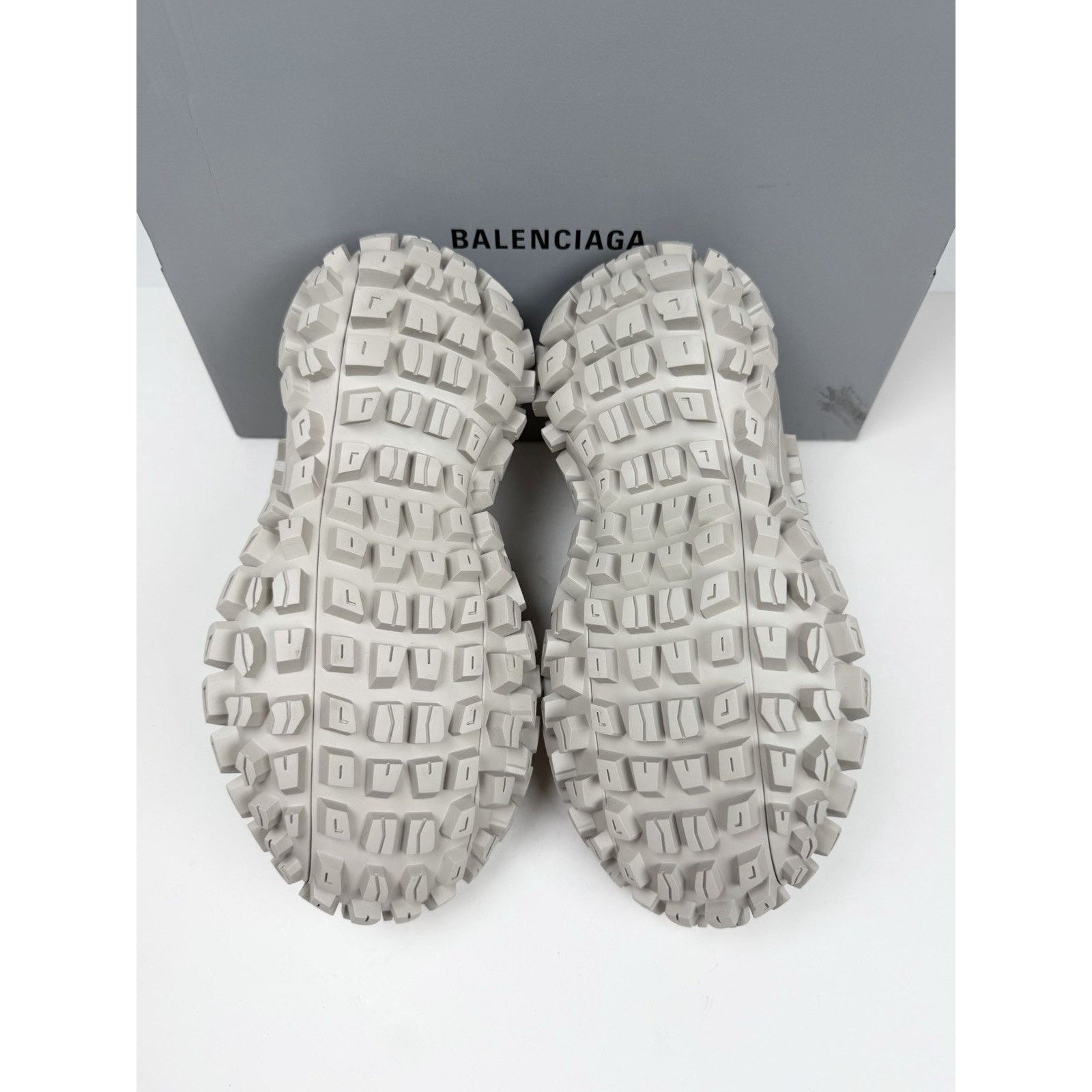 Balenciaga Size 38EU/8W- Balenciaga Defender Beige Clogs Size US 8 / IT 38 - 9 Thumbnail