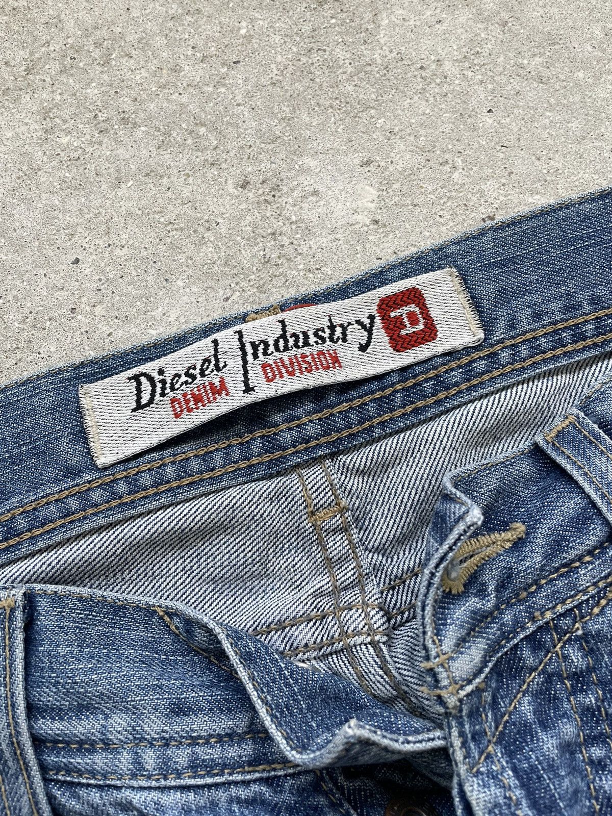 Diesel × Vintage Vintage Diesel distressed denim jeans stacked Size US 31 - 5 Thumbnail