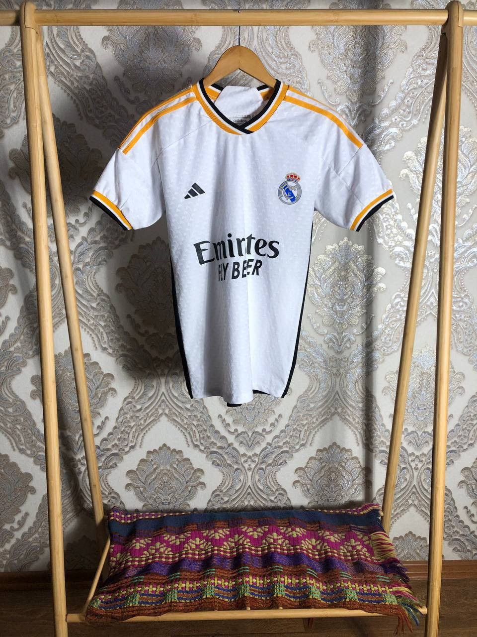 Vintage VERY RARE ADIDAS FC REAL MADRID SPAIN SOCCER JERSEY Y2K 90s Size US M / EU 48-50 / 2 - 2 Thumbnail
