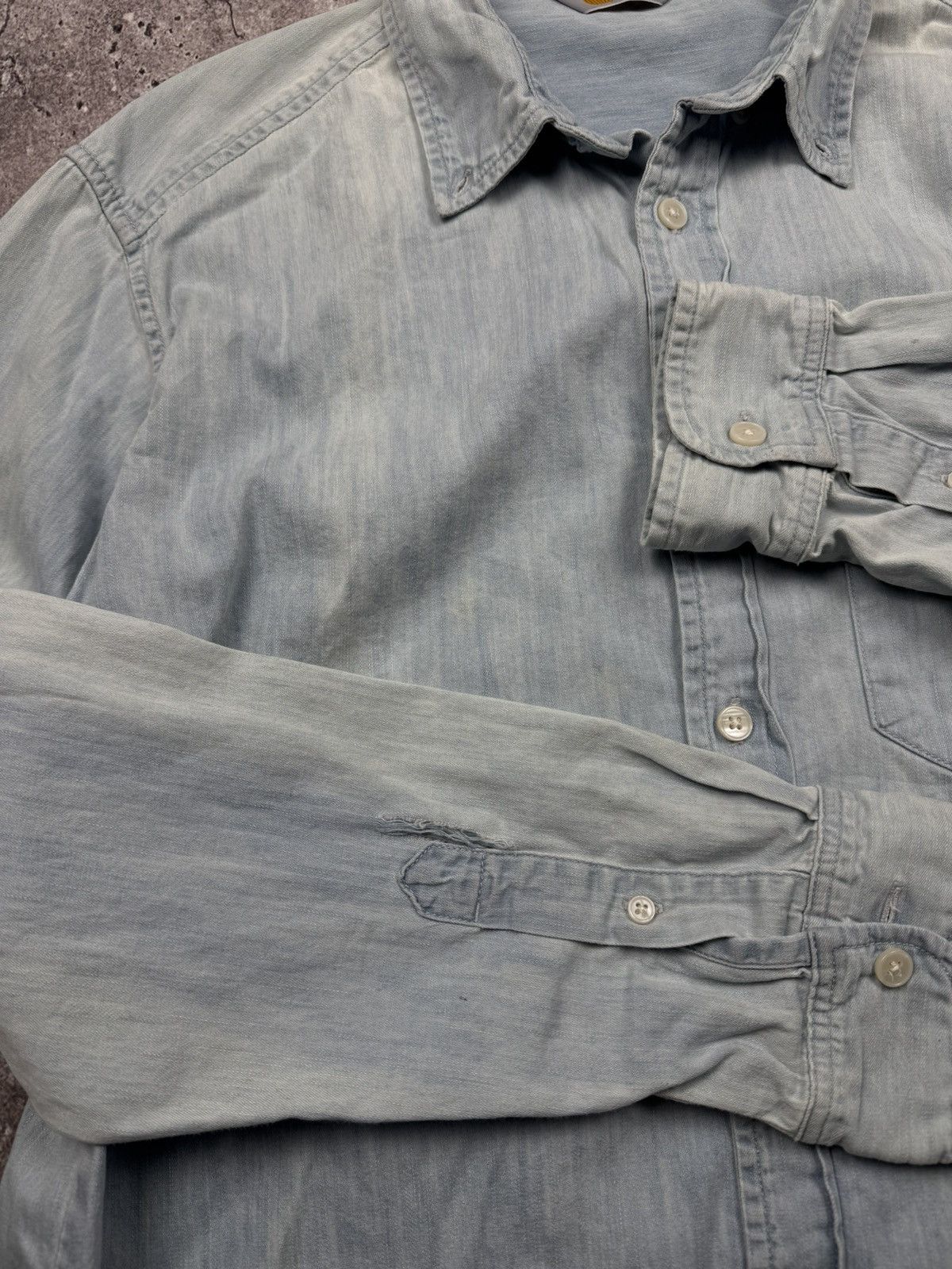 Carhartt Vintage Carhartt Y2K Distressed Faded Denim Shirt Japanesse Size US L / EU 52-54 / 3 - 7 Thumbnail