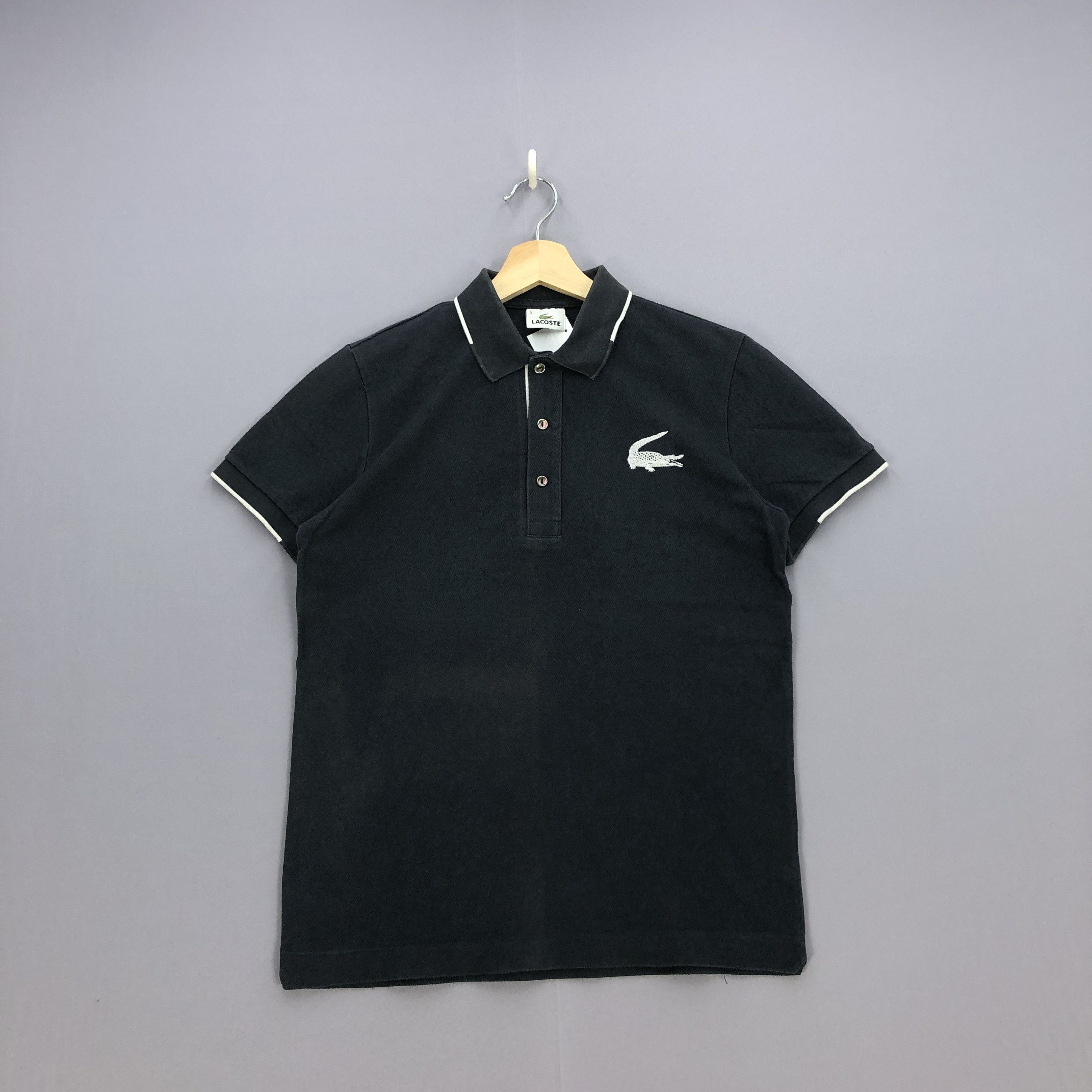 Lacoste Vintage Lacoste T Shirt Lacoste Polo Tee Size XS / US 0-2 / IT 36-38 - 1 Thumbnail