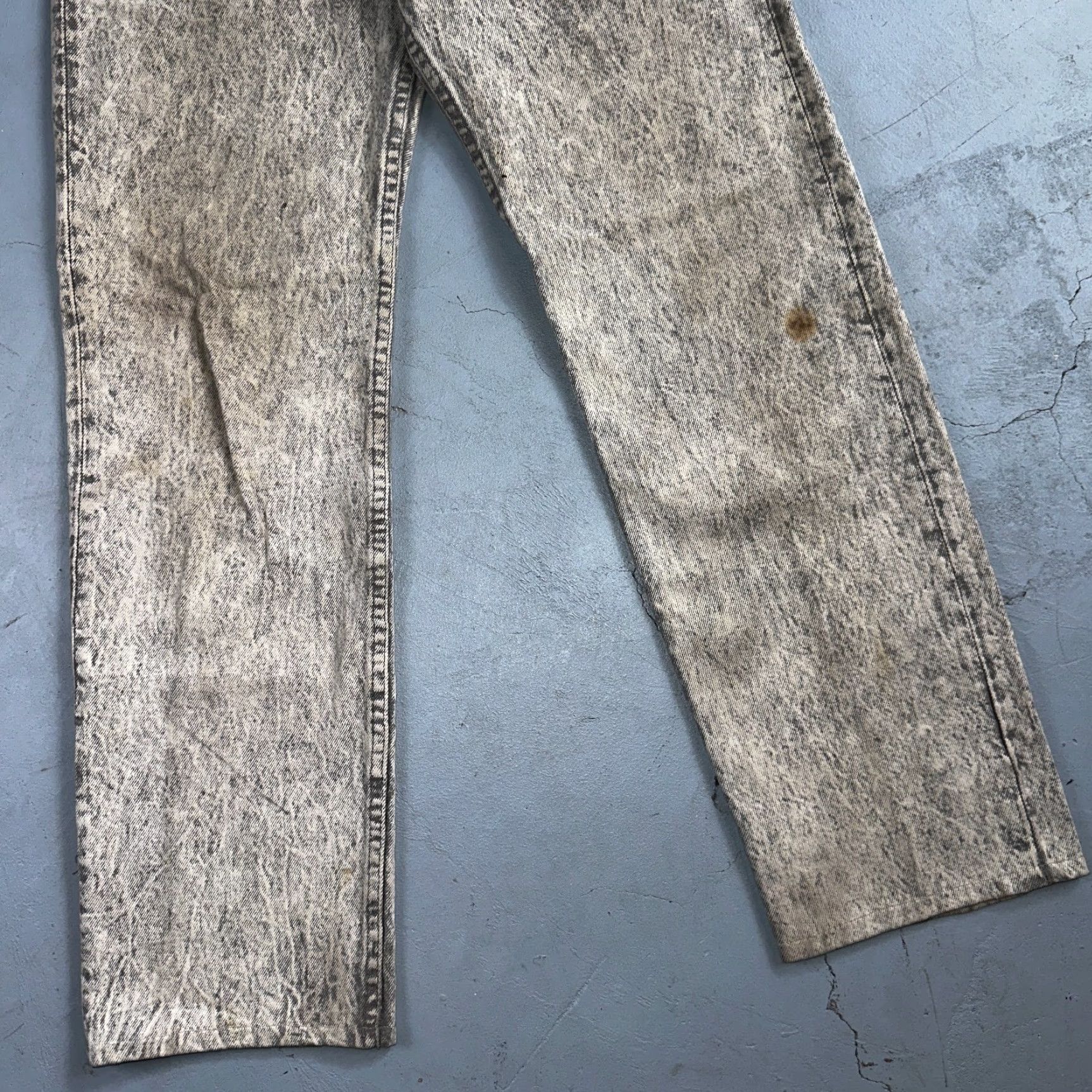 Levi's VINTAGE Levi's 501 Jeans Straight Levis 501 Vintage 80s USA Gray Acid Wash 28x30 Mens Size US 28 / EU 44 - 3 Thumbnail