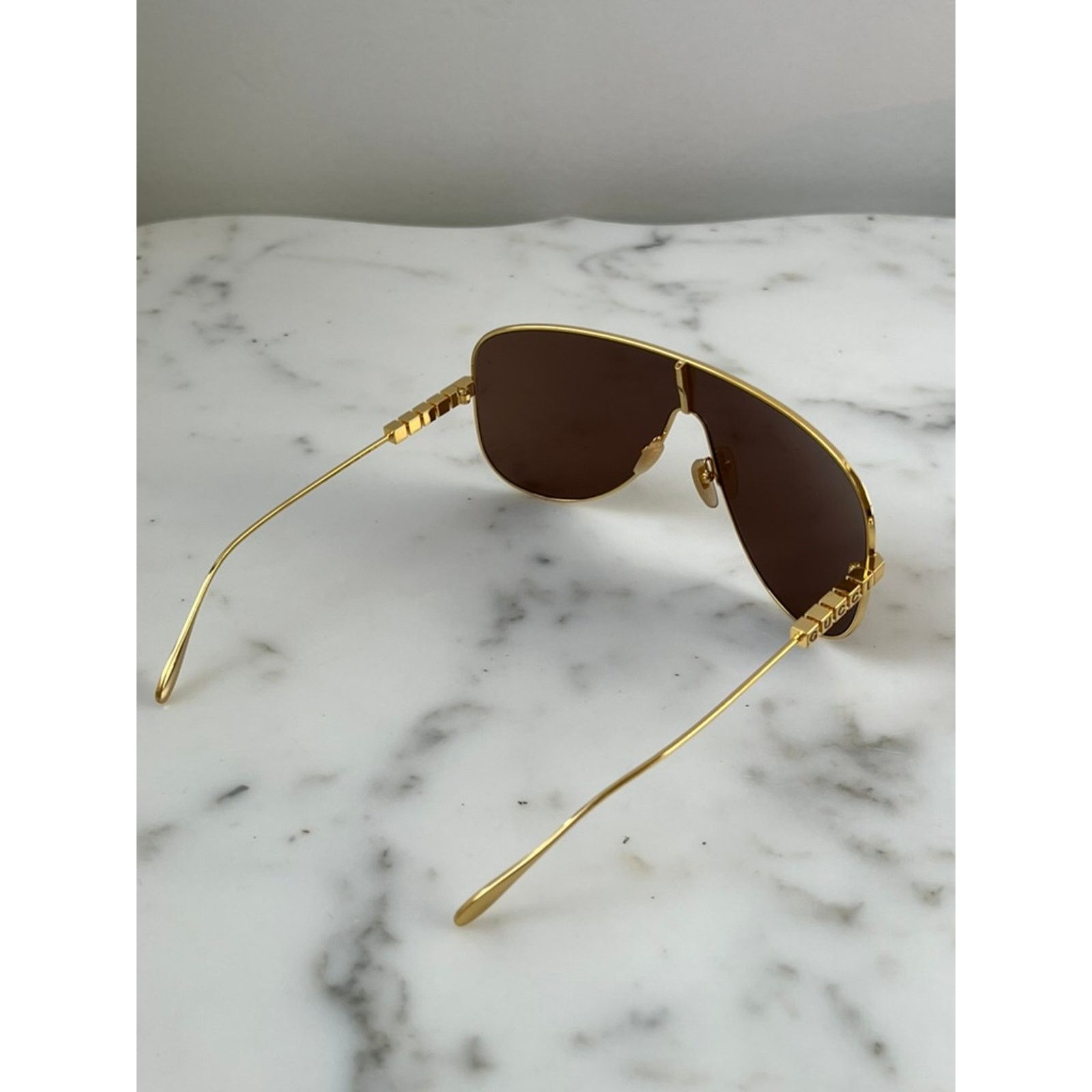 Gucci NEW Gucci GG1436S Gold Metal Shield Brown Sunglasses $640 Size ONE SIZE - 7 Thumbnail