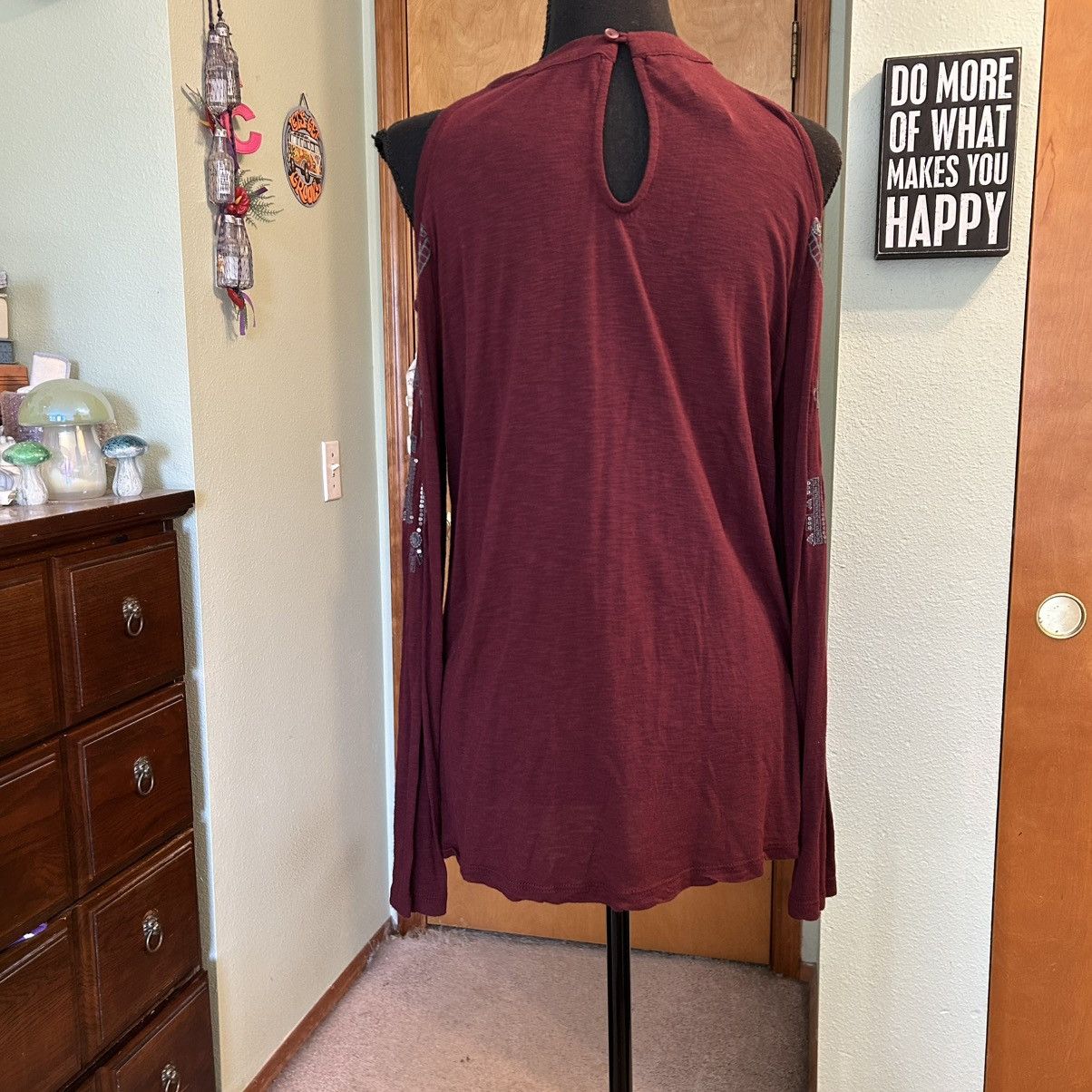 I.N.C INC International Concepts burgundy embroidered LS top S Size S / US 4 / IT 40 - 3 Thumbnail