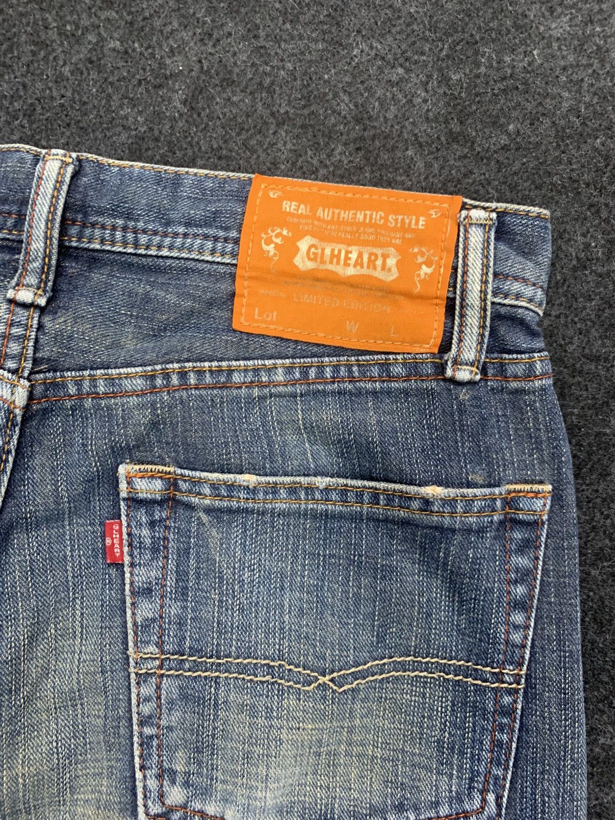 Japanese Brand VINTAGE GL HEART LIMITED EDITION. Size US 30 / EU 46 - 8 Thumbnail