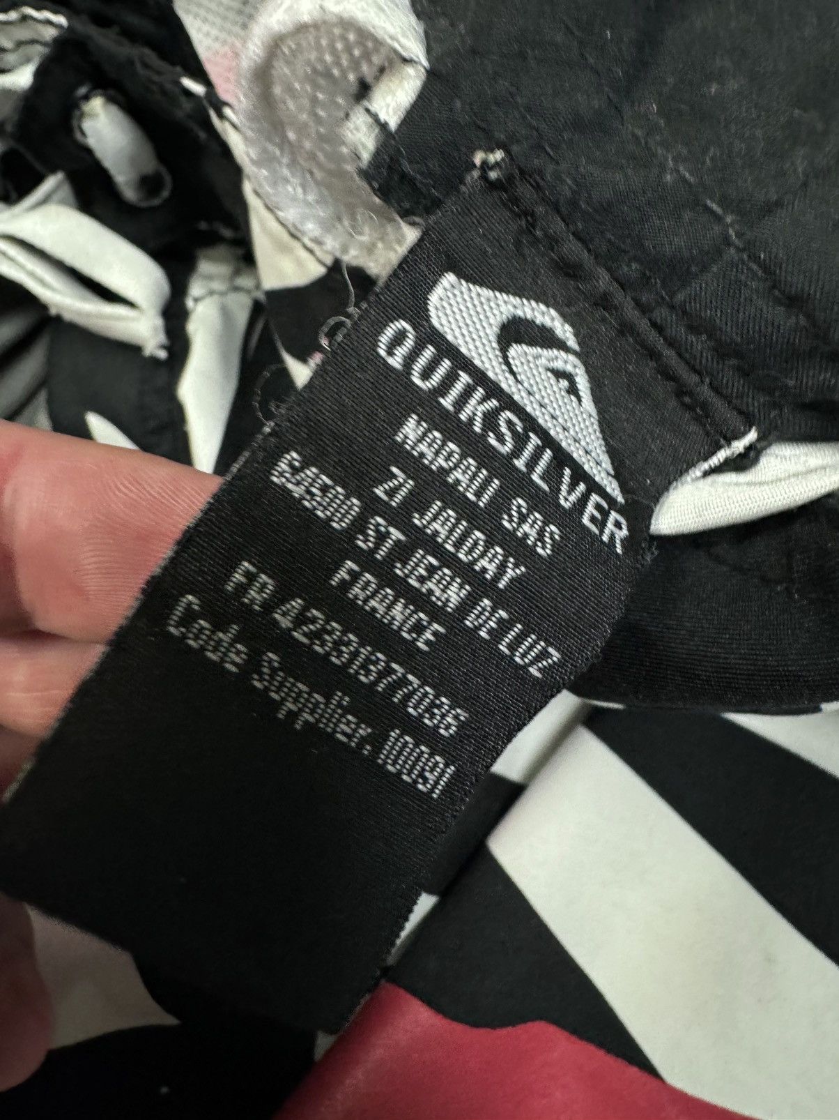 Quiksilver Quiksilver Shorts vintage big logo size 34 L Size US 34 / EU 50 - 5 Thumbnail
