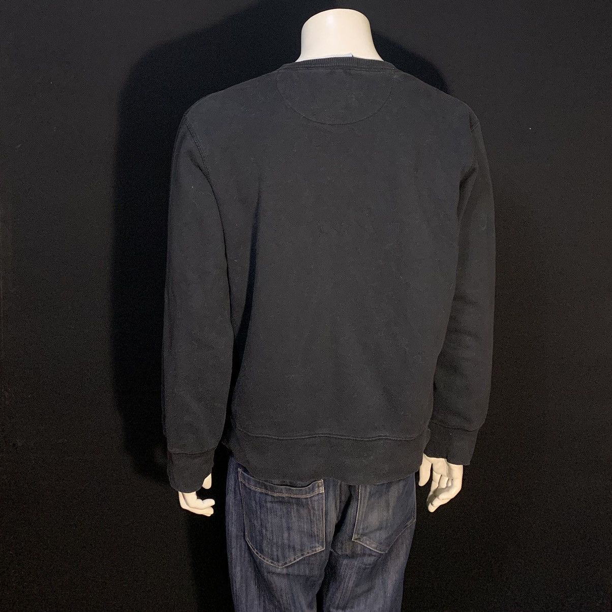 Nike × Vintage Vintage 00s Black Nike Crewneck Sweatshirt Mini Swoosh Size US L / EU 52-54 / 3 - 2 Thumbnail