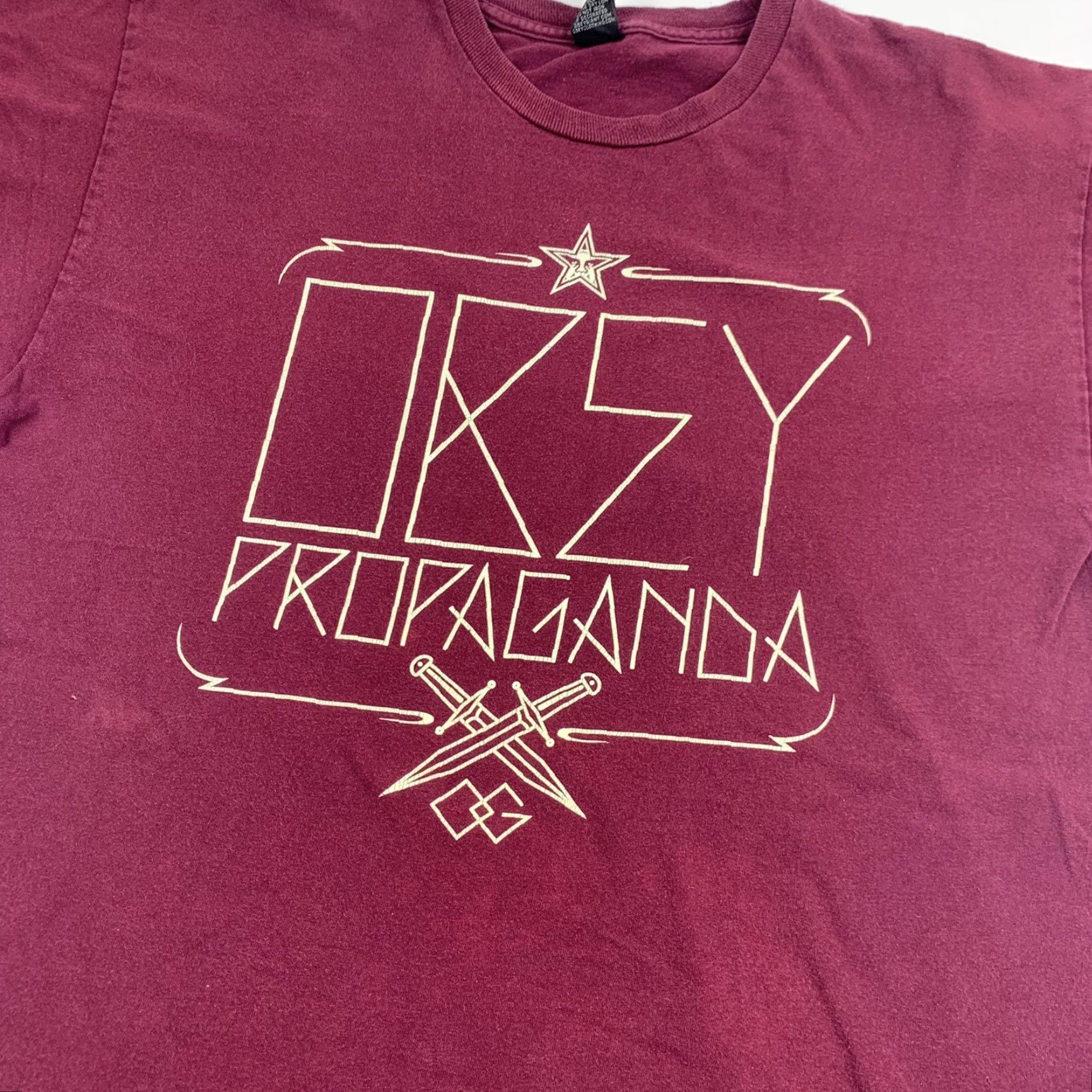 Obey VINTAGE Obey Propaganda T Shirt Adult Large Red Y2K 2000s Streetwear Art Design Mens L Red Y2K Art Streetwear Propaganda Obey Shirt Size US L / EU 52-54 / 3 - 3 Thumbnail