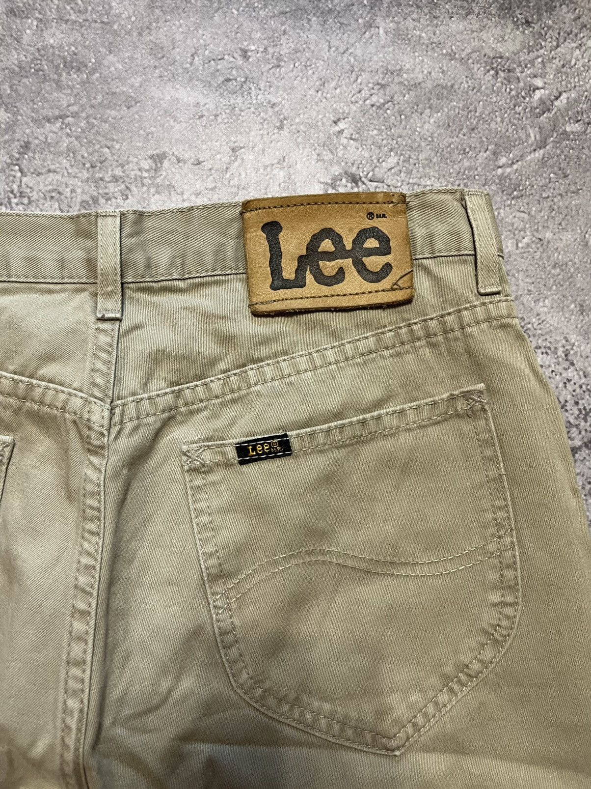 Lee Vintage Beige Lee Brooklyn 33/34 jeans Size US 33 - 6 Thumbnail