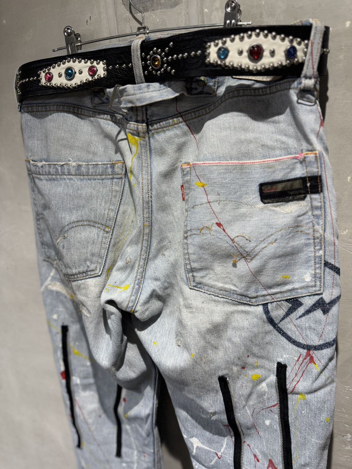 Fragment Design × Levi's Heavily Distressed Levis 505 x Fragment Design Selvedge Jean Size US 36 / EU 52 - 7 Thumbnail