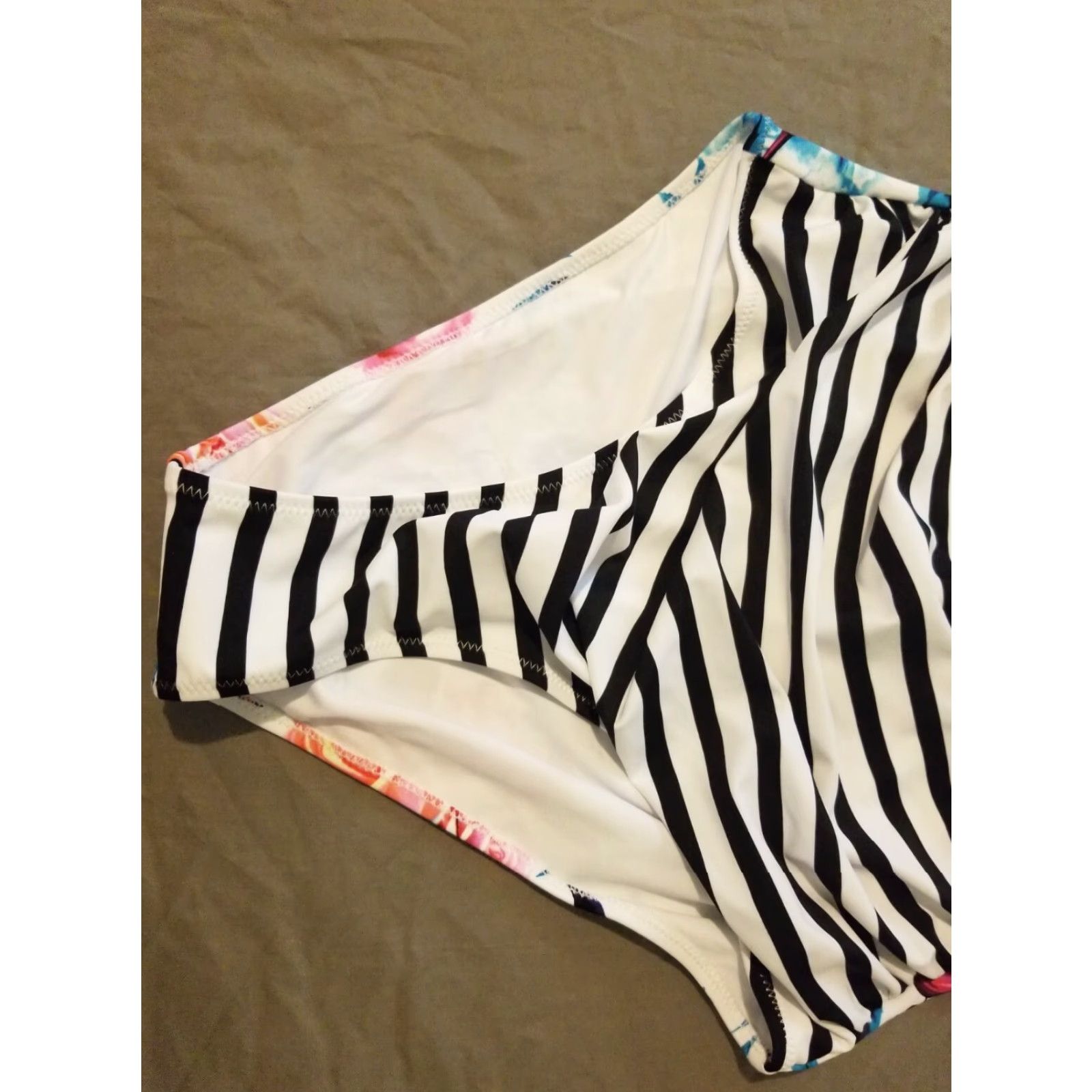 Vintage Cupshe Bikini Bathing Suit White Black Womens L Size L / US 10 / IT 46 - 3 Thumbnail