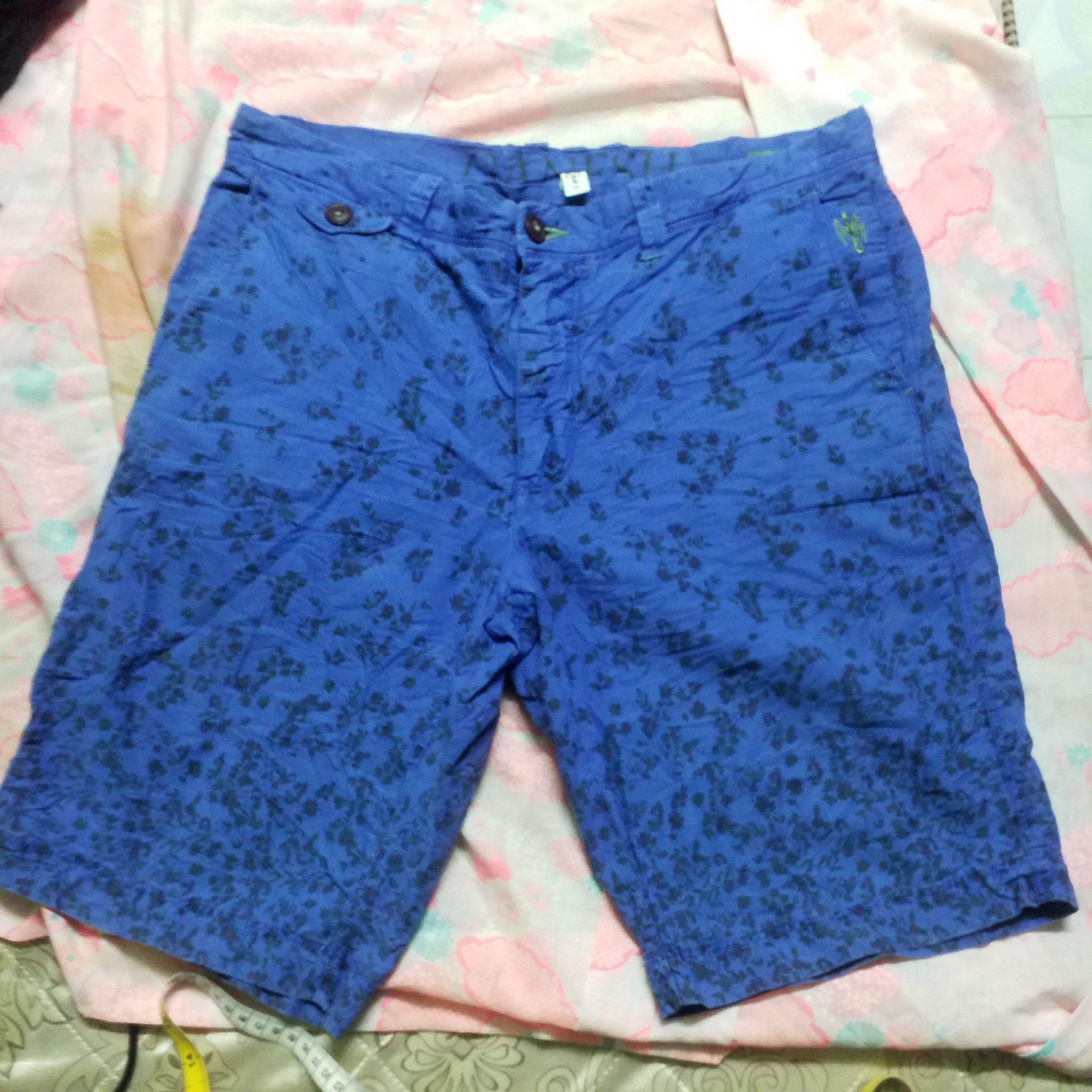 Other GANESH SHORTPANT FLORAL TYPE Size US 34 / EU 50 - 1 Thumbnail