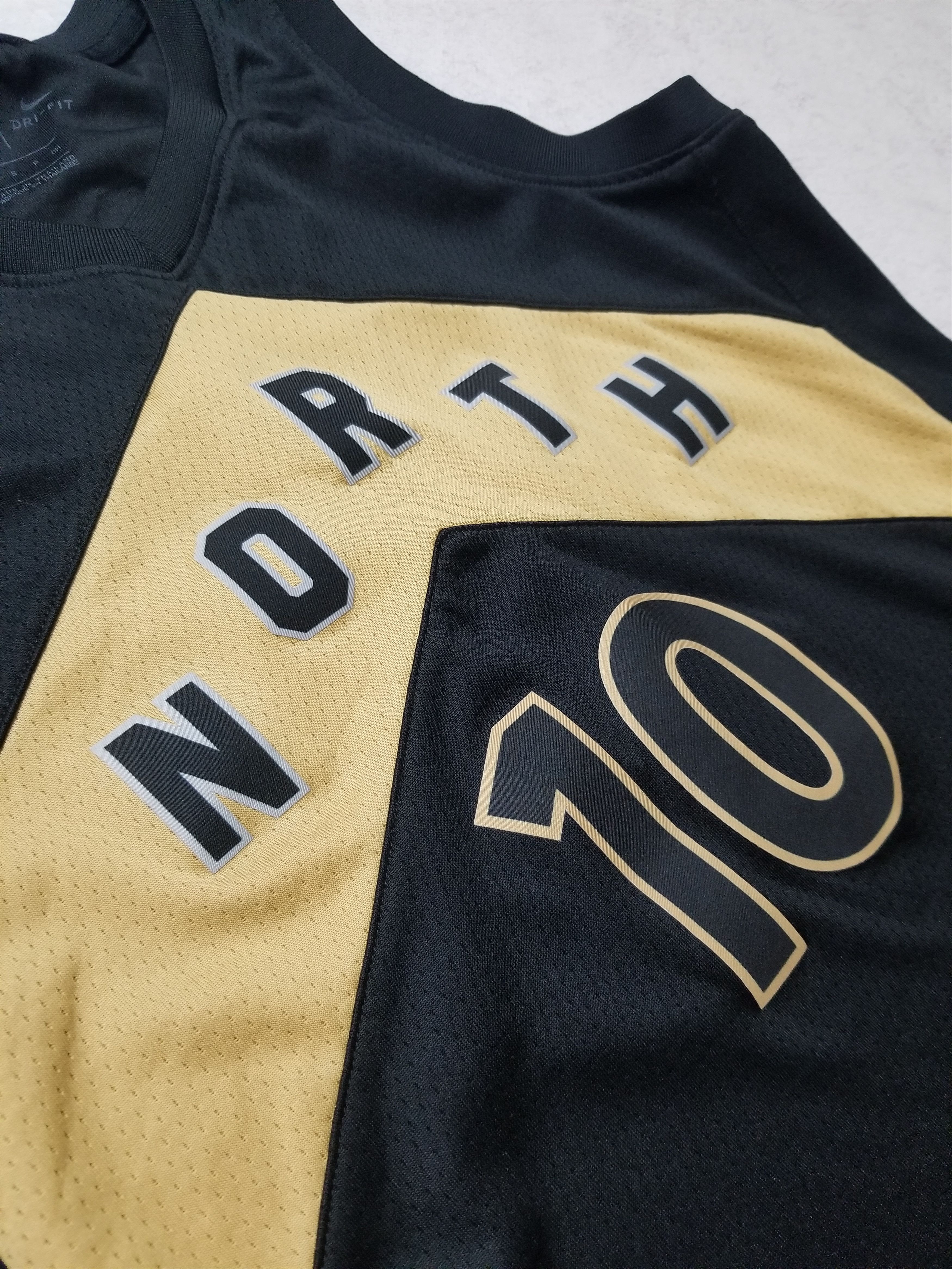 Nike NBA Toronto Raptors OVO City #10 DeMar DeRozan Jersey Size US S / EU 44-46 / 1 - 10 Thumbnail