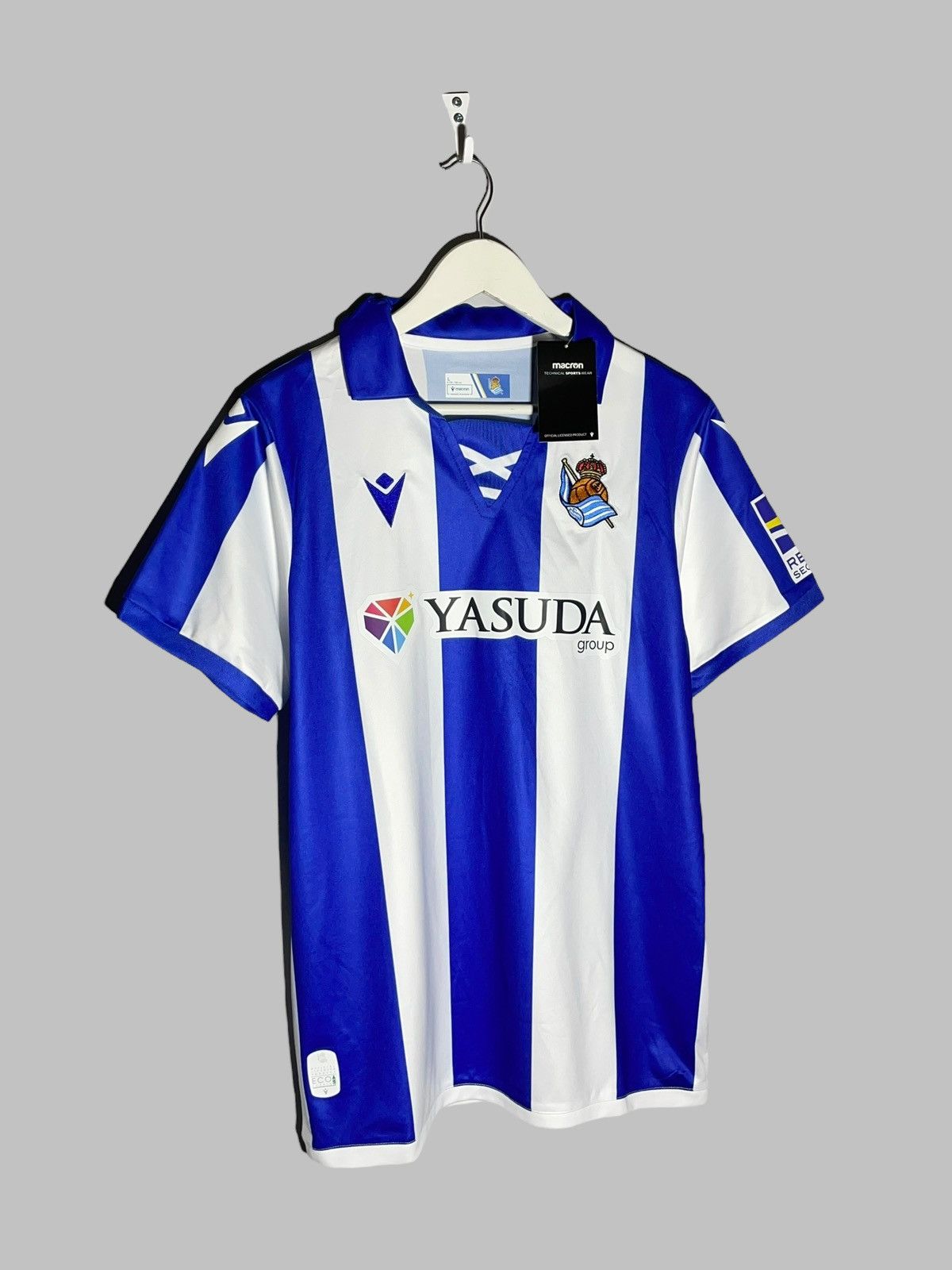 Macron Real Sociedad Macron 2024/25 Home Football Shirt Size US L / EU 52-54 / 3 - 2 Thumbnail