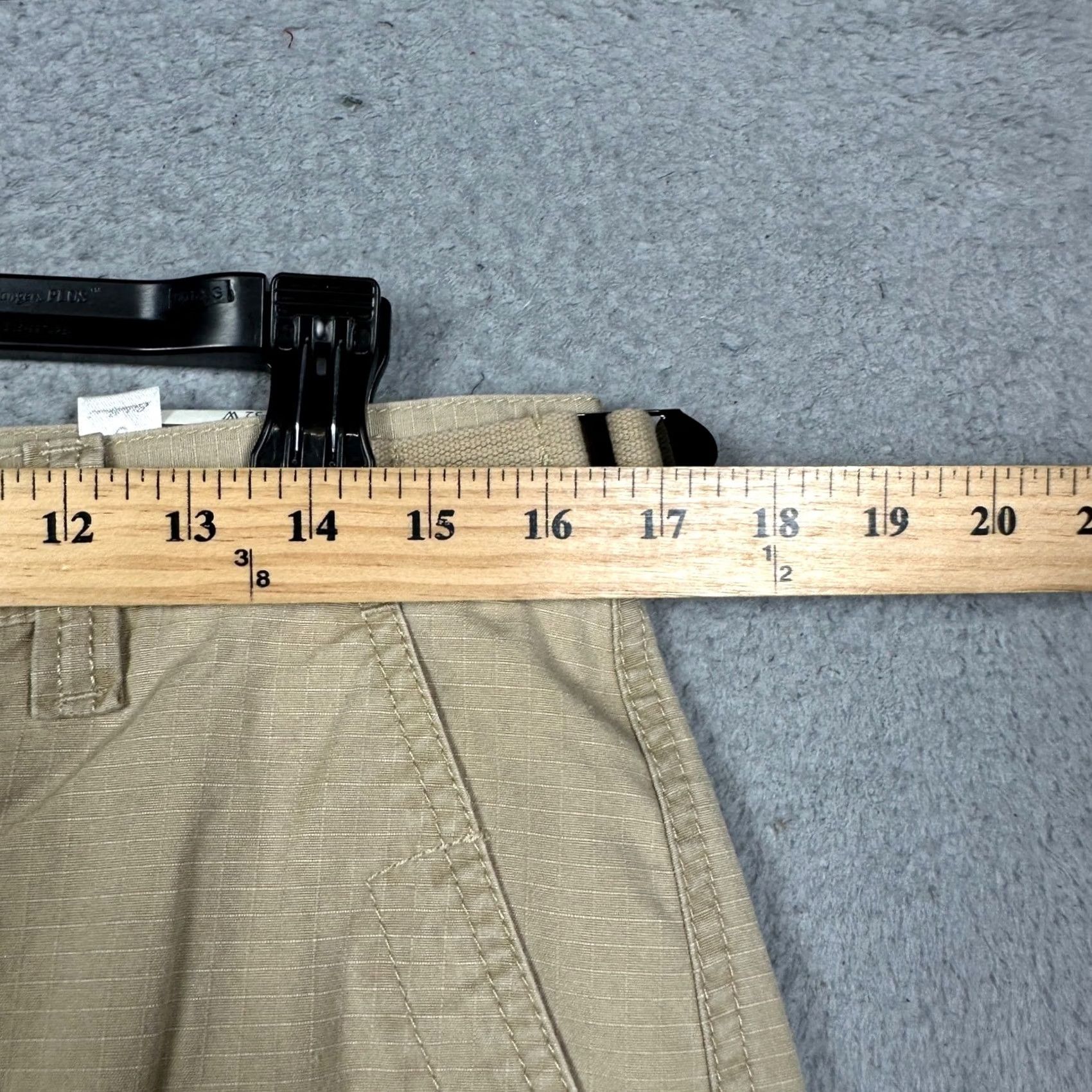 Eddie Bauer Eddie Bauer Cargo Shorts Men 32 Tan Ripstop Cargo Pocket Hiking Outdoor Size US 34 / EU 50 - 6 Thumbnail