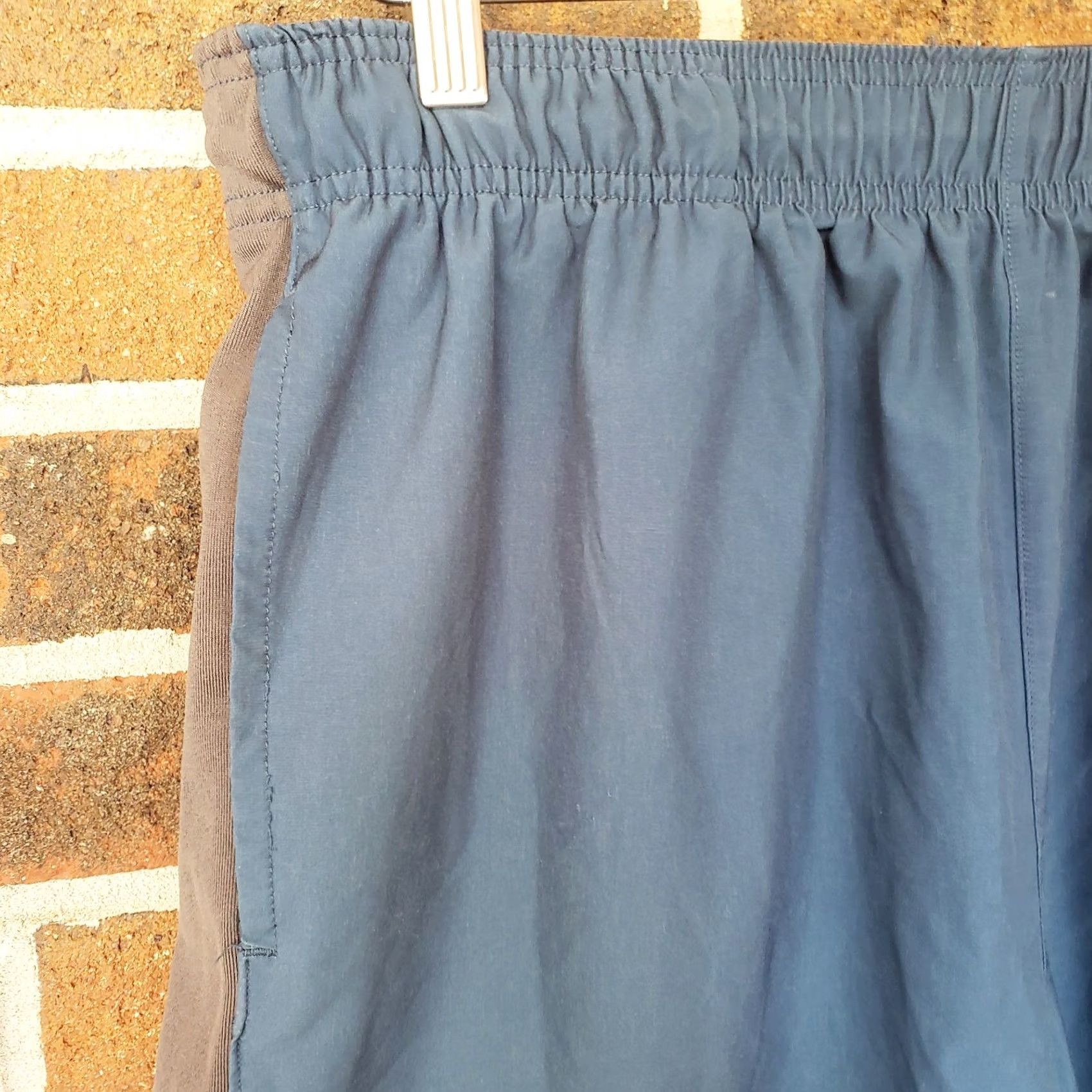 Vintage MTA Sport Shorts Mens XL Blue Athletic Gray Pockets Drawstring Polyester Stretch Size US 36 / EU 52 - 3 Thumbnail