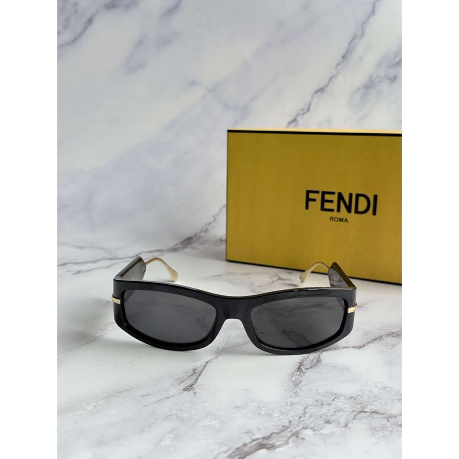 Fendi NEW Fendi FE40120I Fendigraphy Black Shield Sunglasses Size ONE SIZE - 5 Thumbnail