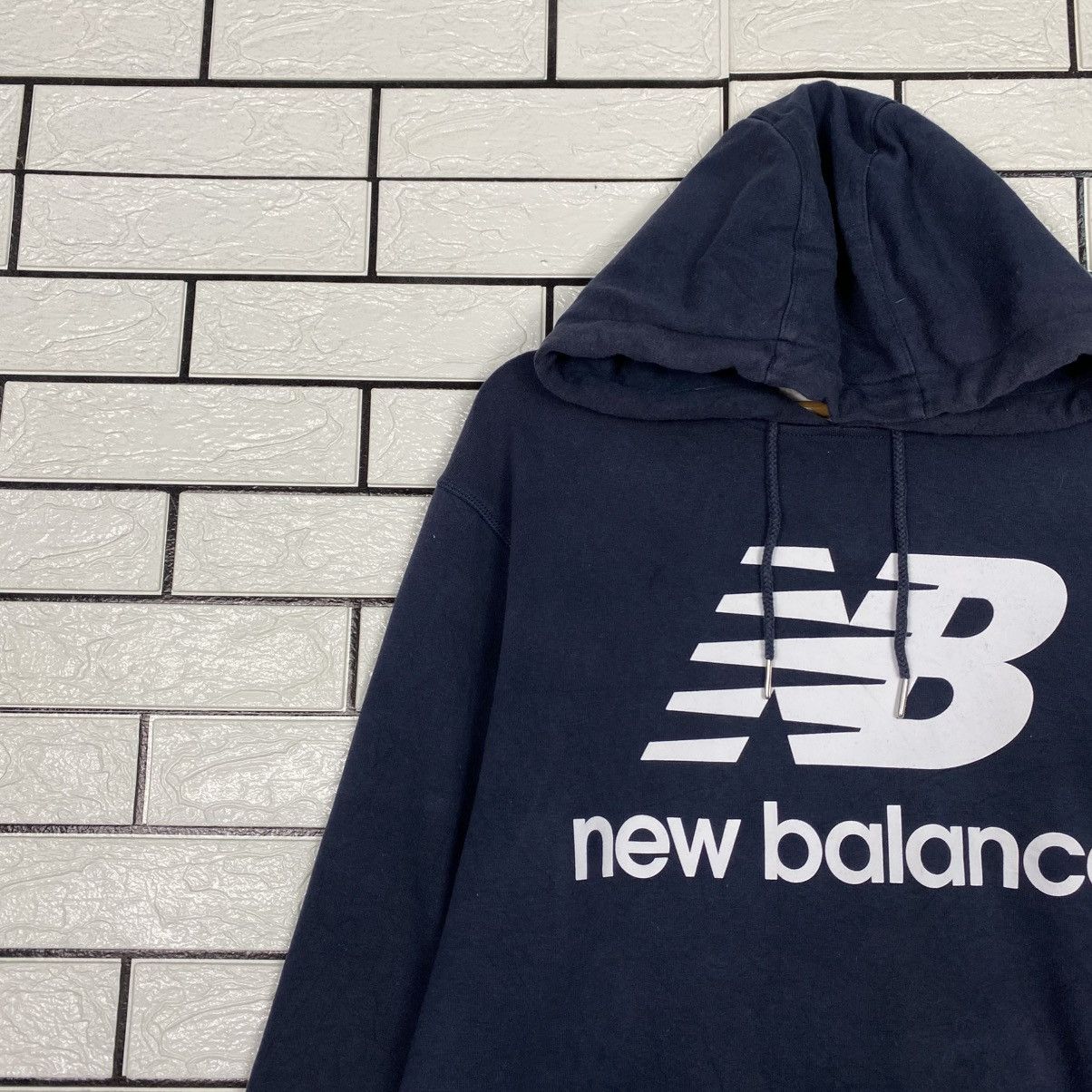 Japanese Brand Vintage Hoodie Pull Over New Balance Big Logo Over Print Size US L / EU 52-54 / 3 - 8 Thumbnail