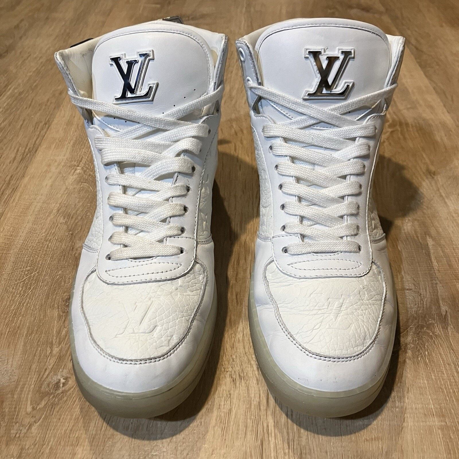 Louis Vuitton Louis Vuitton Rivoli White Silver High Top CLEAN Strap Size US 8 / EU 41 - 7 Thumbnail