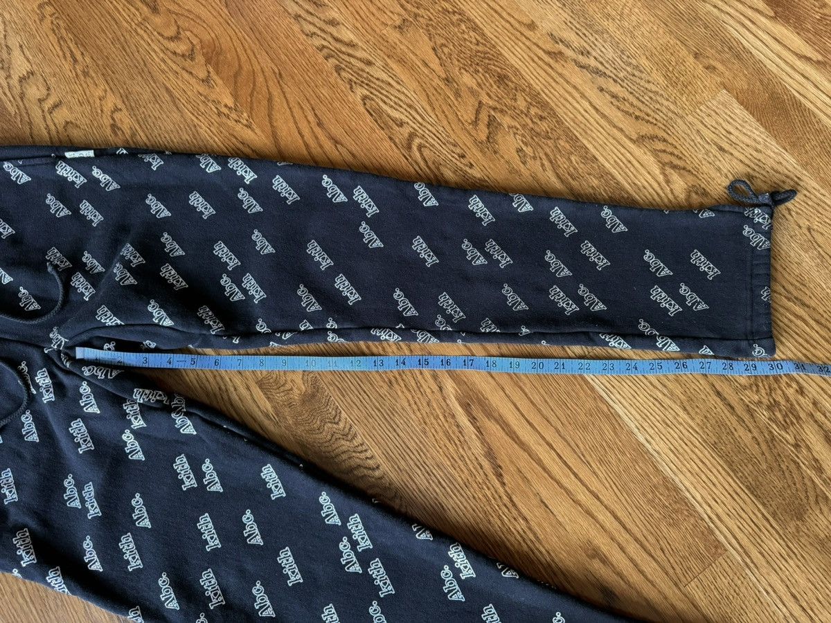 Advisory Board Crystals × Kith Small Holographic Print Sweatpant Black ABC Pants 123. Size US 30 / EU 46 - 17 Thumbnail