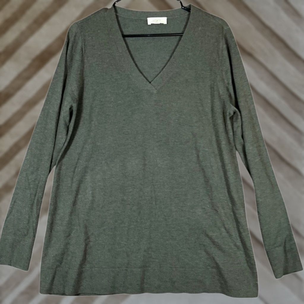 Loft LOFT Outlet Womens Sweater Green V Neck Long Sleeve Pullover Casual Large Size L / US 10 / IT 46 - 1 Thumbnail