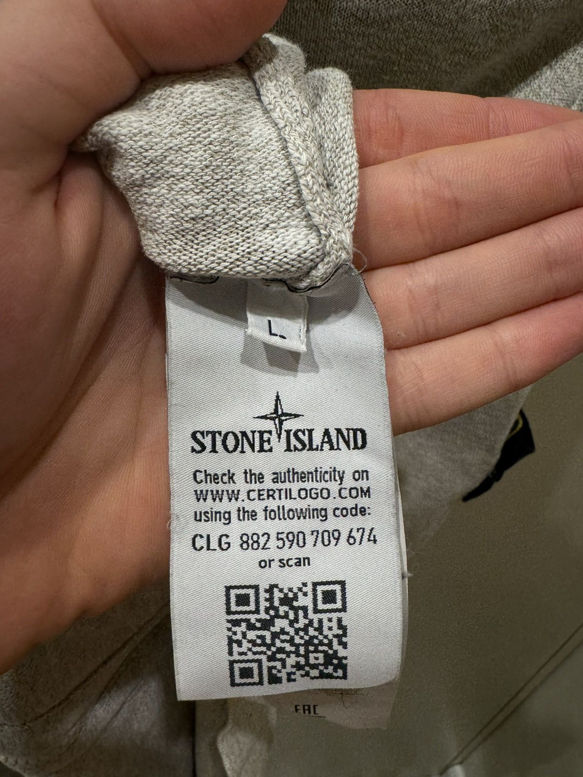 Stone Island Stone Island zip hoodie in beige. Size US L / EU 52-54 / 3 - 3 Thumbnail