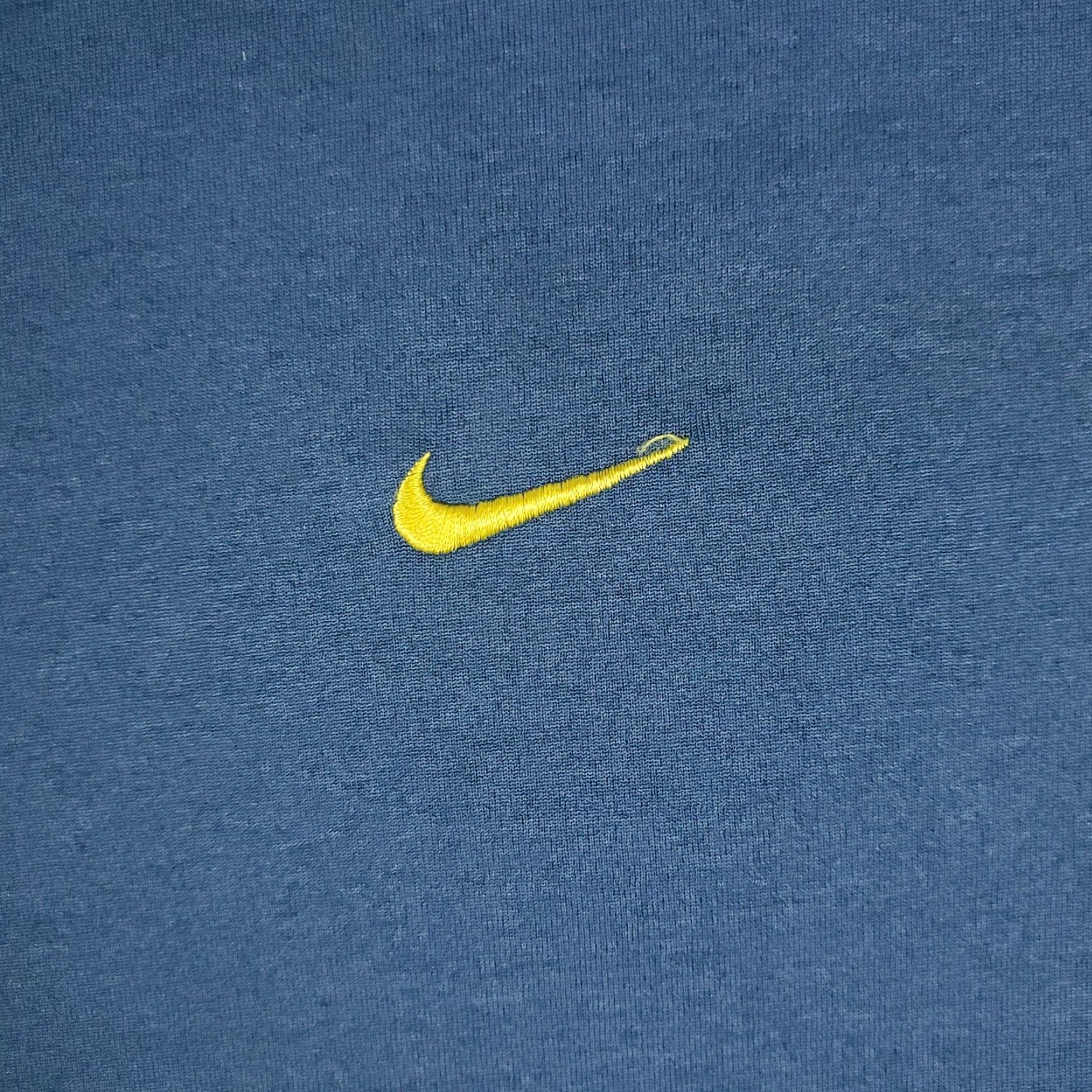 Nike NIKE T-Shirt Mens XL Blue Swoosh Casual Short Sleeve Adult Regular Size XL Cotton Blend Logo Graphic 90s Modern Sports Mens Size US XL / EU 56 / 4 - 2 Thumbnail