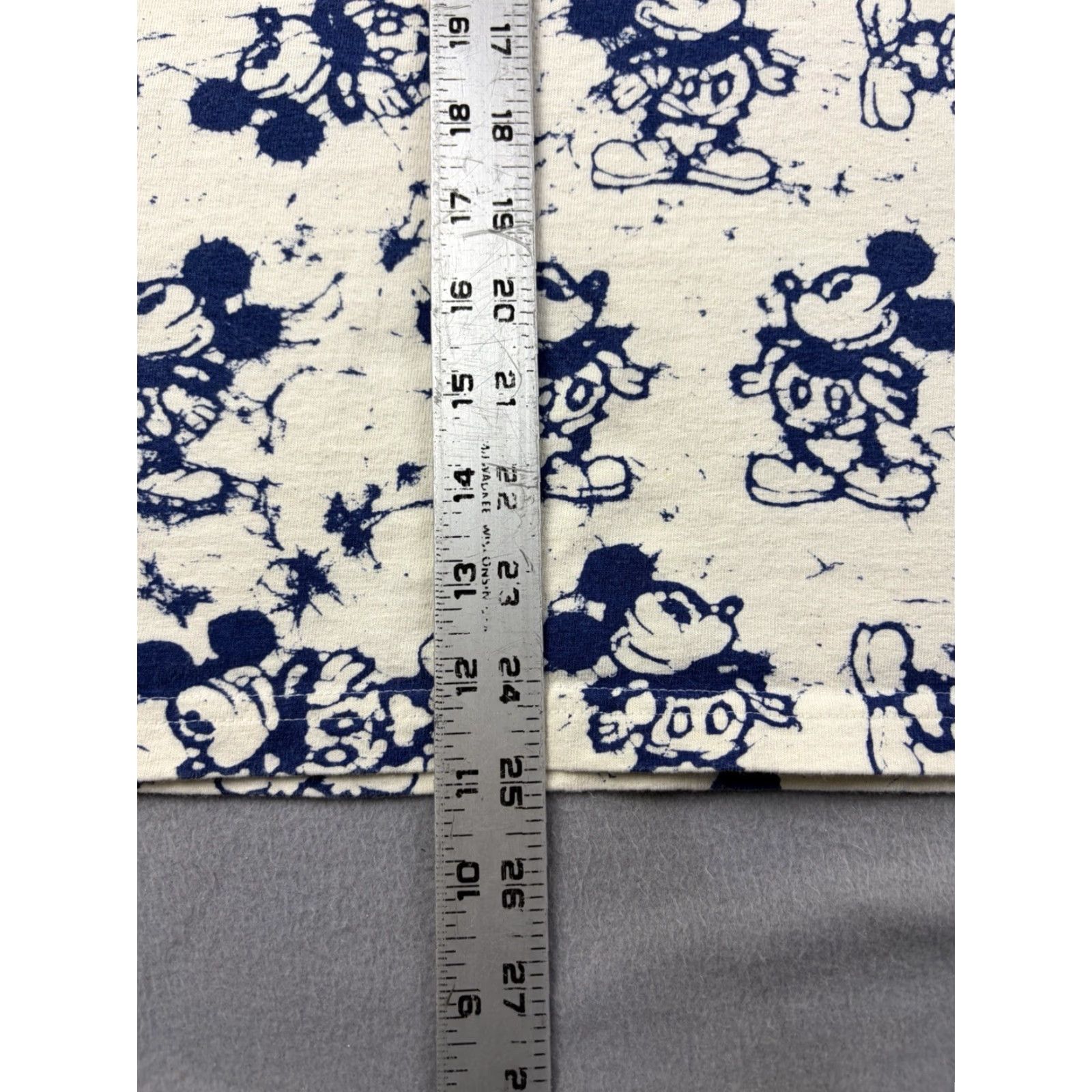 Disney VINTAGE Mickey Mouse Shirt Walt Disney World 90s XL White Crew Neck Short Sleeve Cotton Men Size US XL / EU 56 / 4 - 6 Thumbnail