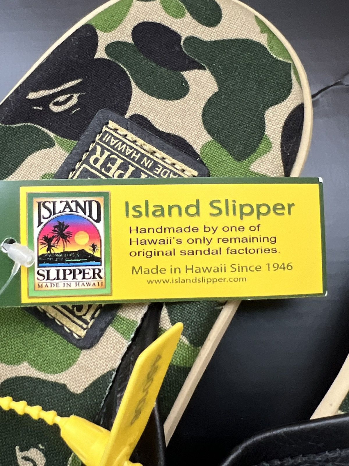 Bape Bape ape head sole Hawaii sandal Size US 9 / EU 42 - 4 Thumbnail