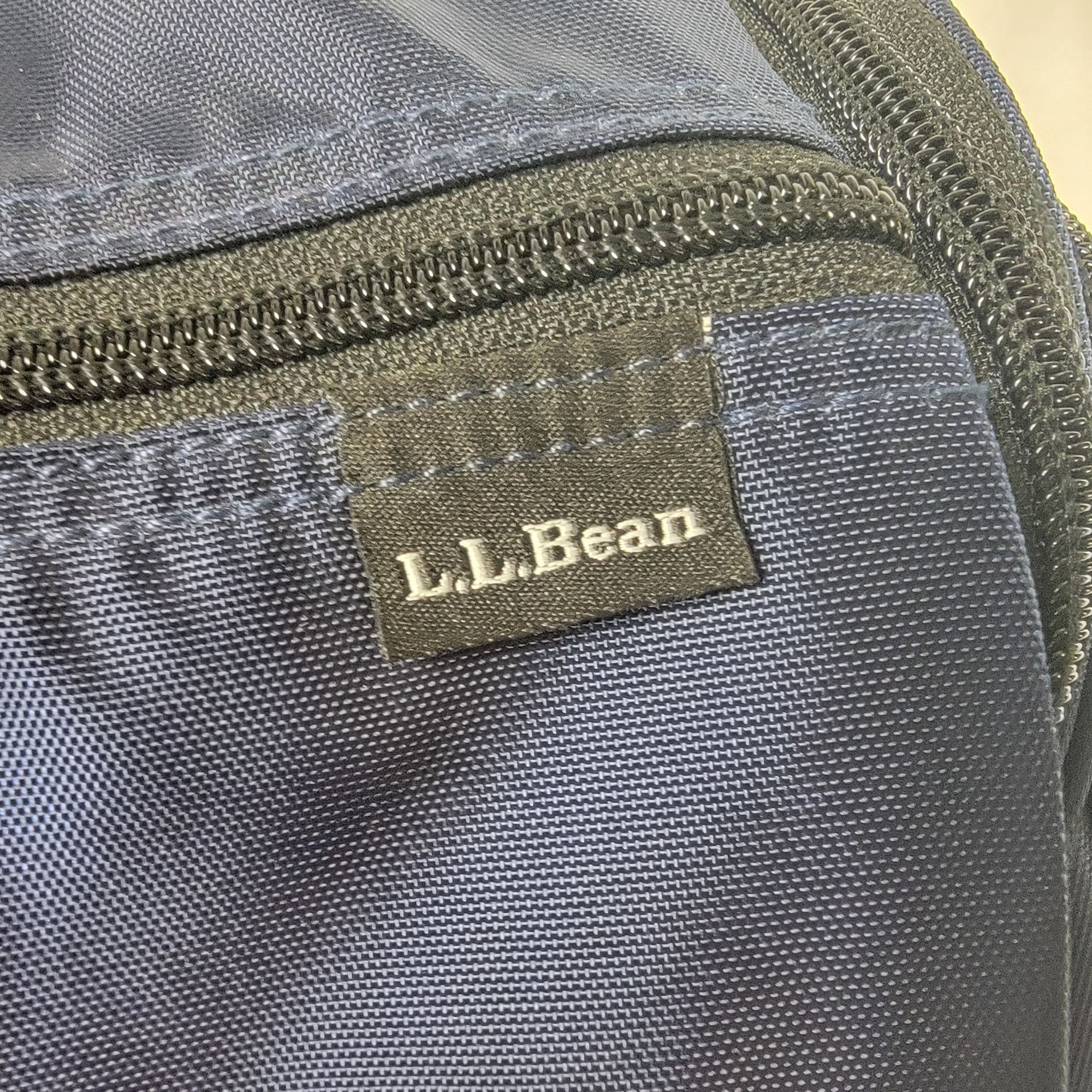 L.L. Bean LL Bean Personal Organizer Blue Toiletry Storage Hanging Zip Size ONE SIZE - 3 Thumbnail