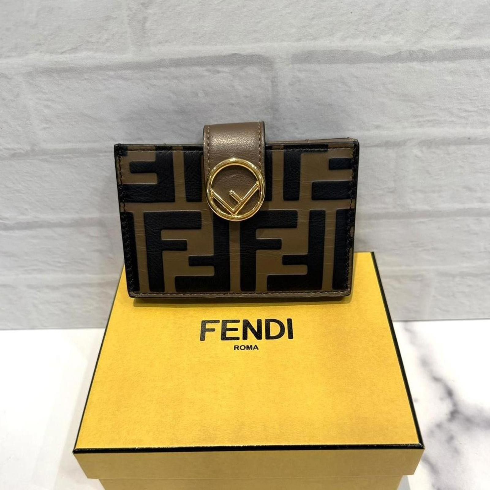 Fendi Fendi Roma wallet with logo detail Size ONE SIZE - 1 Thumbnail