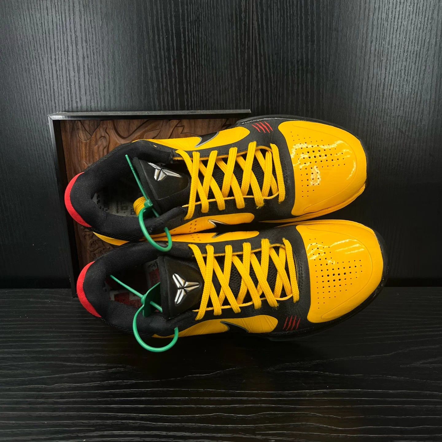 Nike Nike zk5 Bruce Lee Black/Yellow 42 with box Size US 8.5 / EU 41-42 - 8 Thumbnail