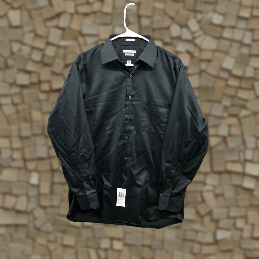 Van Heusen Van Heusen Shirt Mens Black Long Sleeve NWT Size M Spread Collar Button-Up Shirt, Regular Fit Size US M / EU 48-50 / 2 - 1 Thumbnail