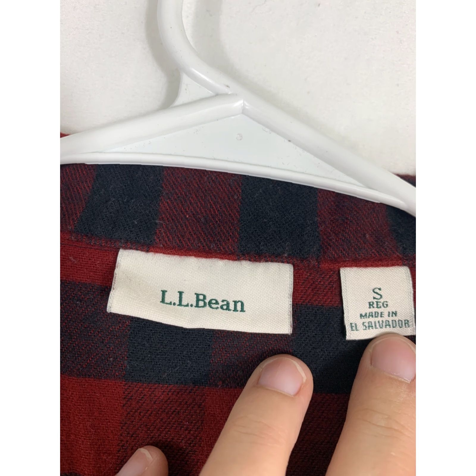 Vintage VINTAGE LL Bean Womens Small Red Black Soft Checkered Plaid Cotton Button-Up Shirt Size S / US 4 / IT 40 - 6 Thumbnail