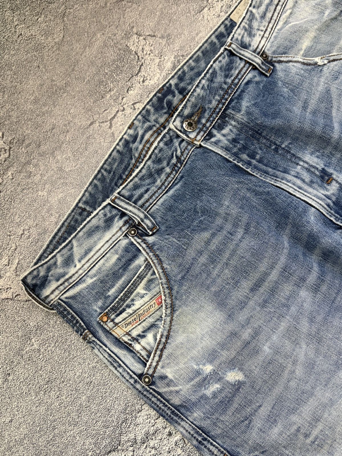 Diesel DIESEL Krooley Slim Carrot Distressed Blue Jeans W36 L34 Size US 36 / EU 52 - 12 Thumbnail
