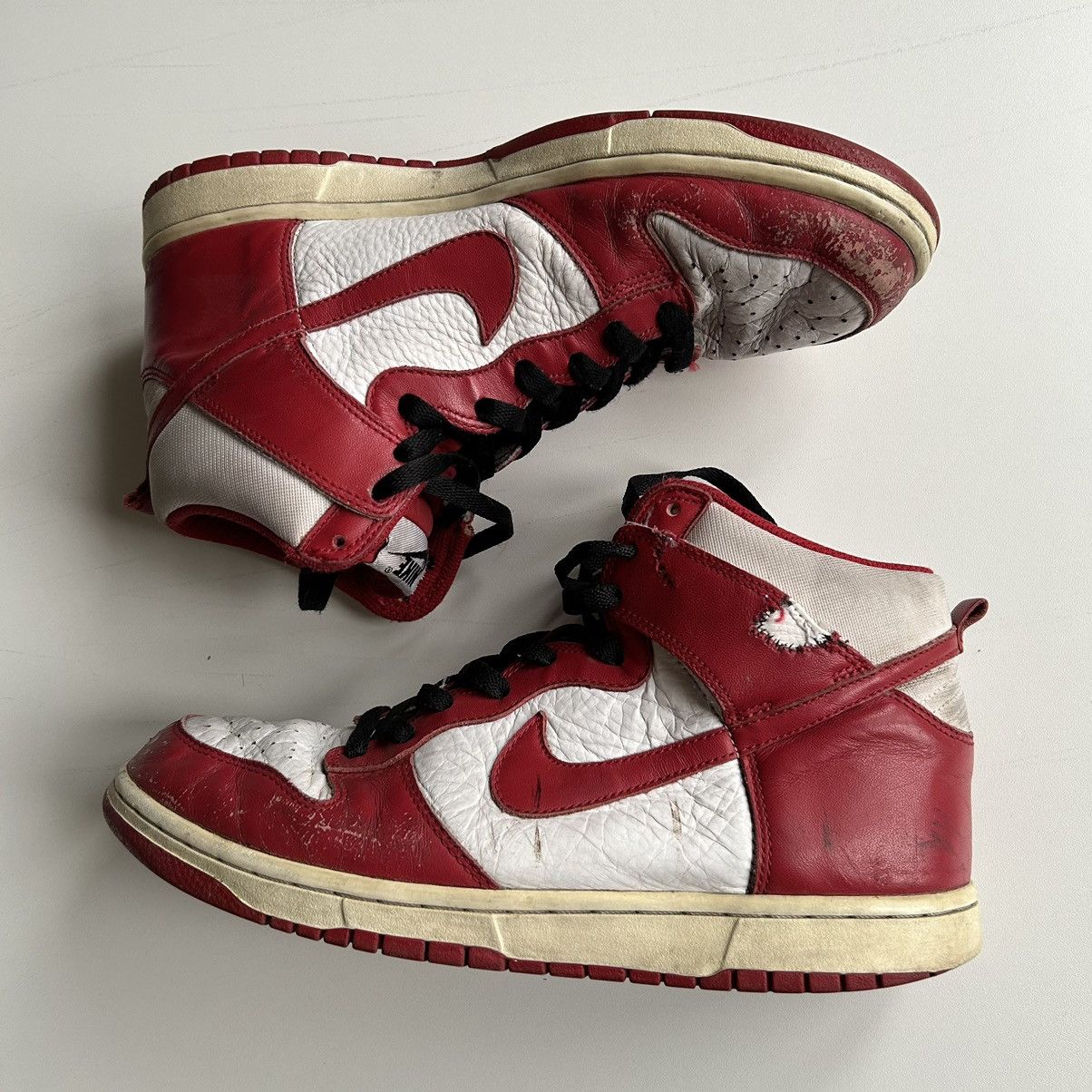Nike Vintage 2000s Nike Dunk St John Hi Top Size 9 Red/White Rare Size US 9 / EU 42 - 4 Thumbnail