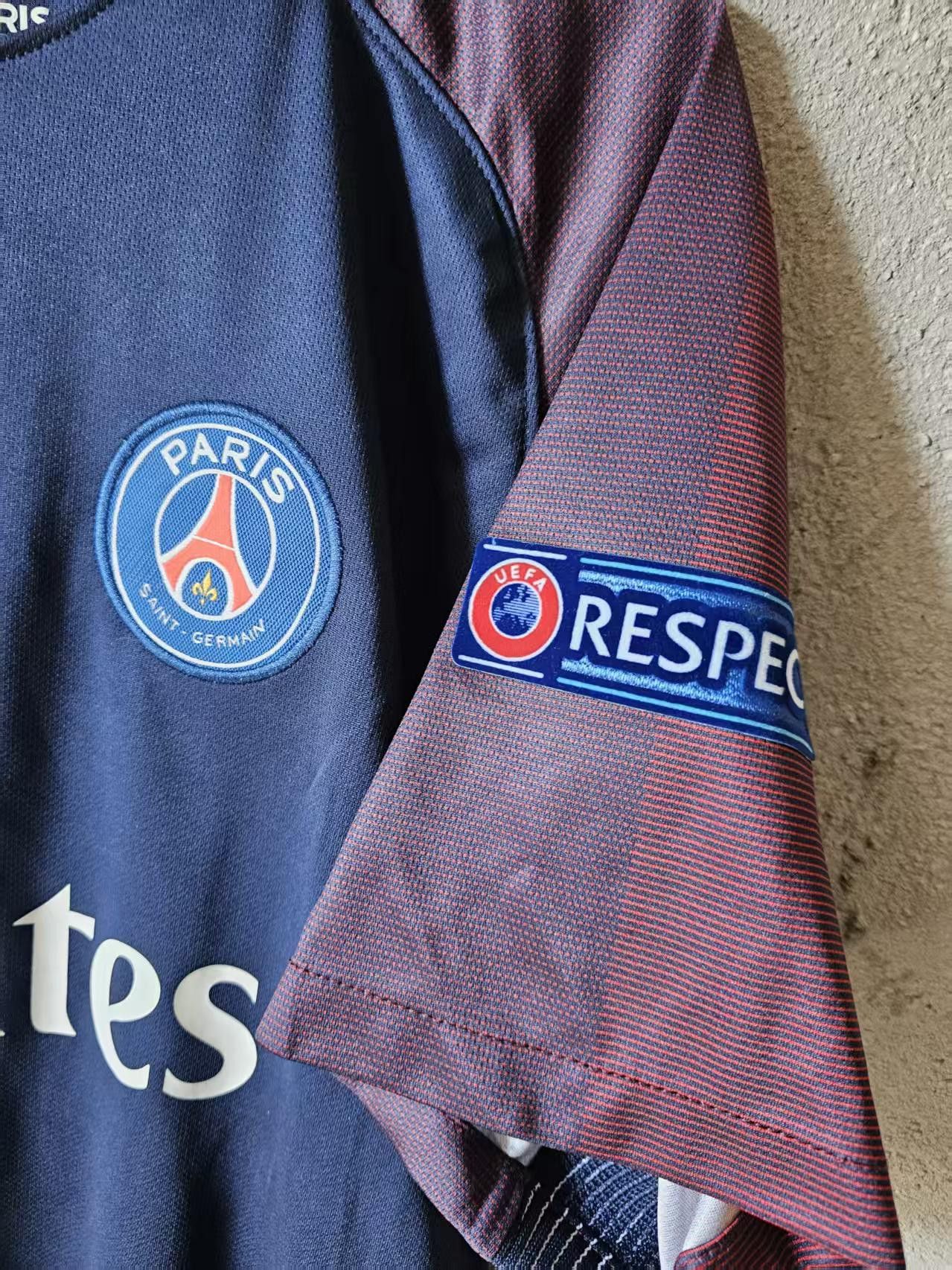 Other 2014 2015 Barcelona #10 Neymar Jersey Size US L / EU 52-54 / 3 - 4 Thumbnail
