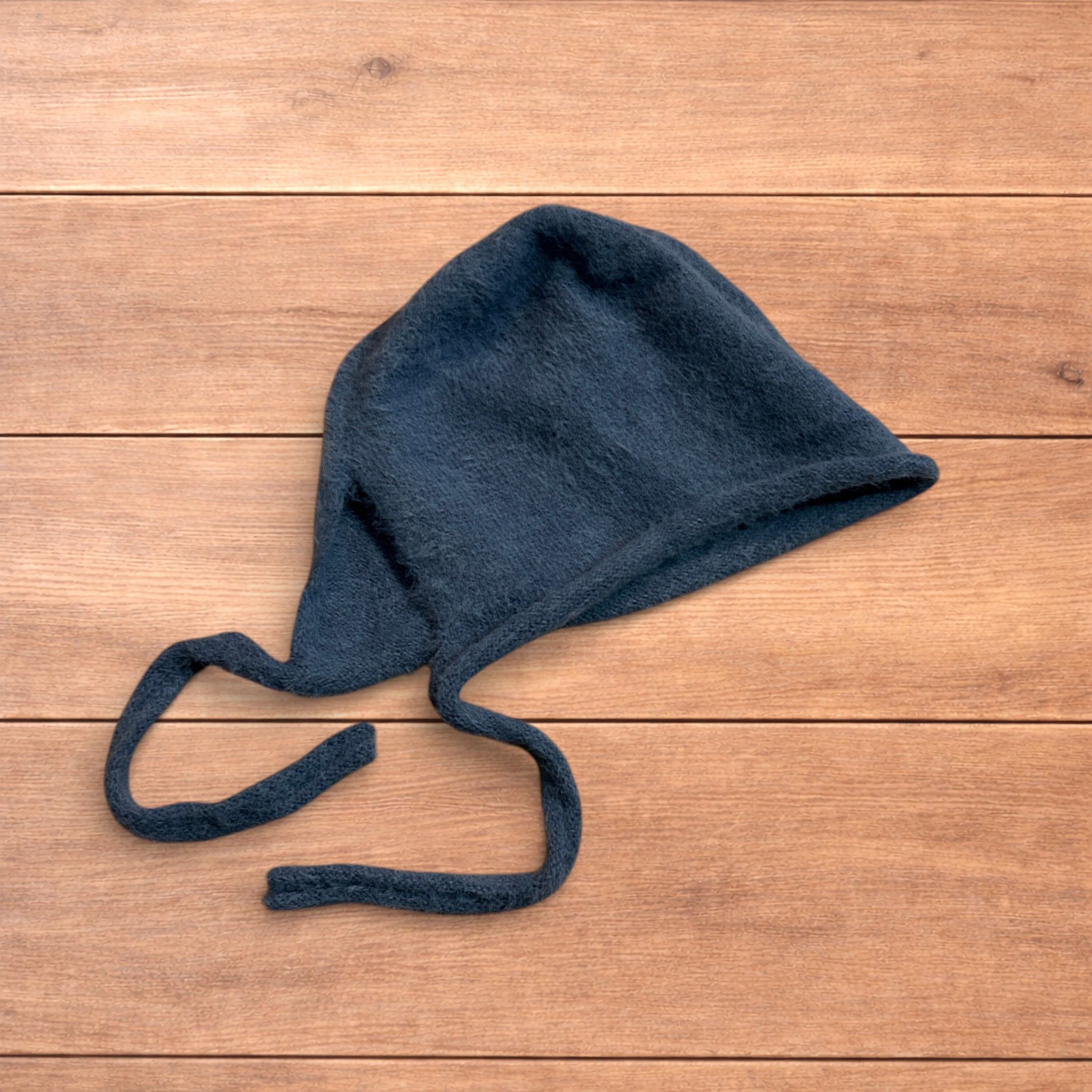Japanese Brand Y2k Japanese knitted bonnet ear flap hat in dark blue. Size ONE SIZE - 2 Thumbnail