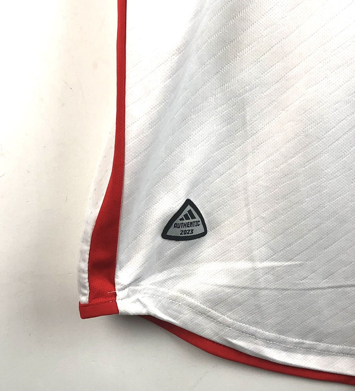 Adidas × Vintage Vintage adidas soccer jersey FC BAYER MUNCHEN large jersey Size US L / EU 52-54 / 3 - 8 Thumbnail