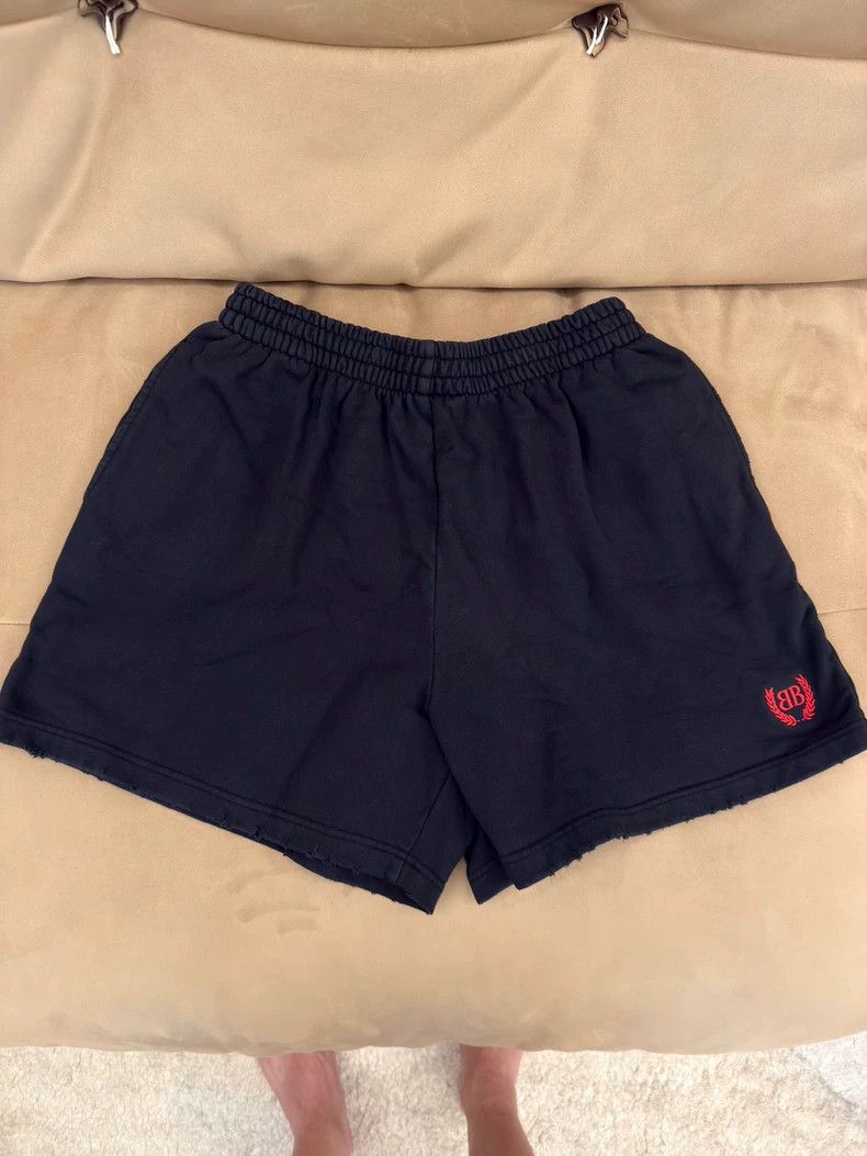 Balenciaga Balenciaga size S Wheat Embroidery Shorts XS Size US 27 - 1 Thumbnail