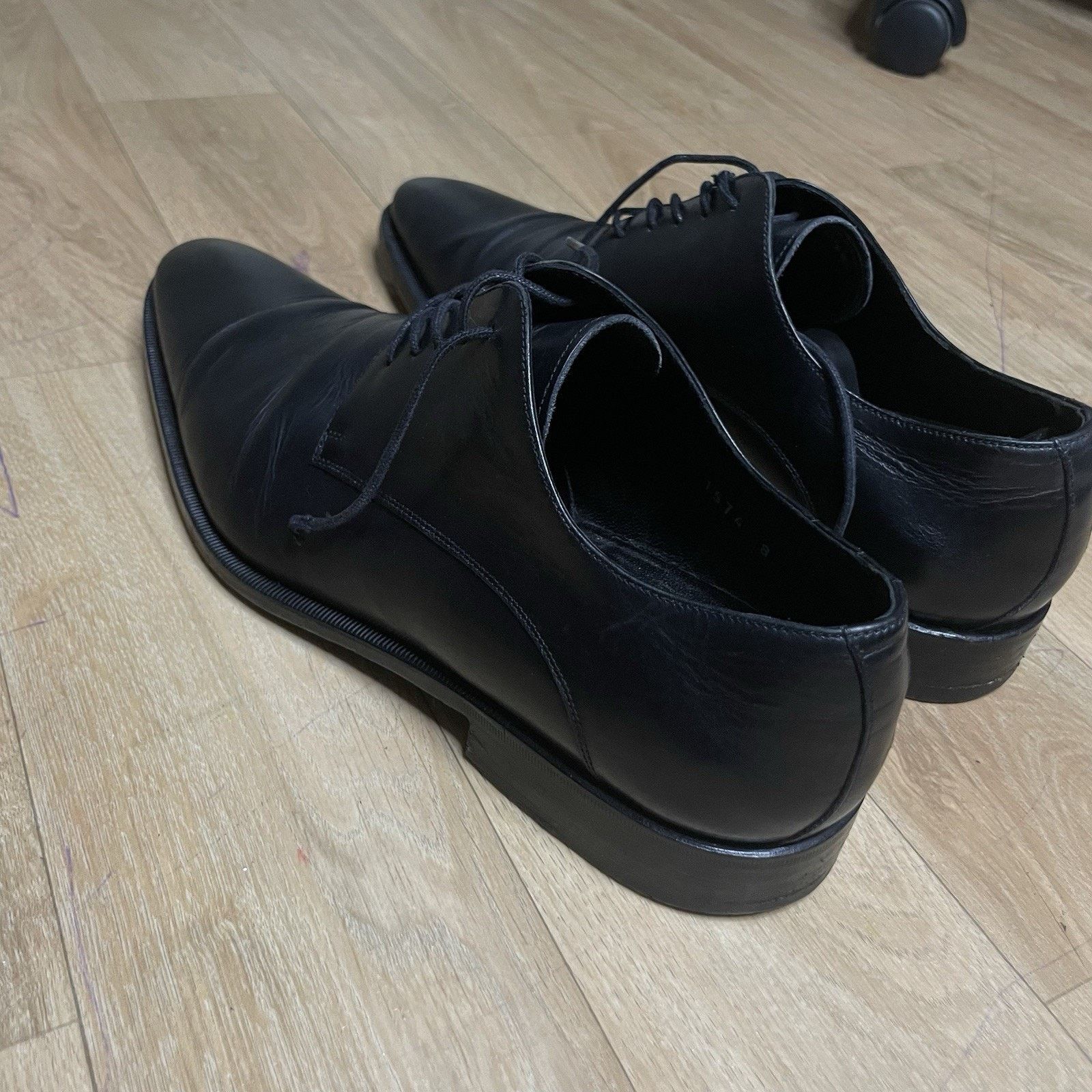 Dolce & Gabbana Dolce & Gabbana dress SHOES Low Pointed Toe Black Leather Size US 9 / EU 42 - 6 Thumbnail