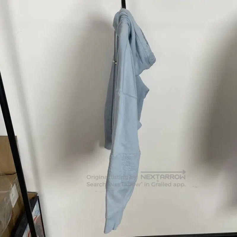 Chanel Chanel Hooded Cotton Sweatshirt in Sky Blue . Size M / US 6-8 / IT 42-44 - 3 Thumbnail