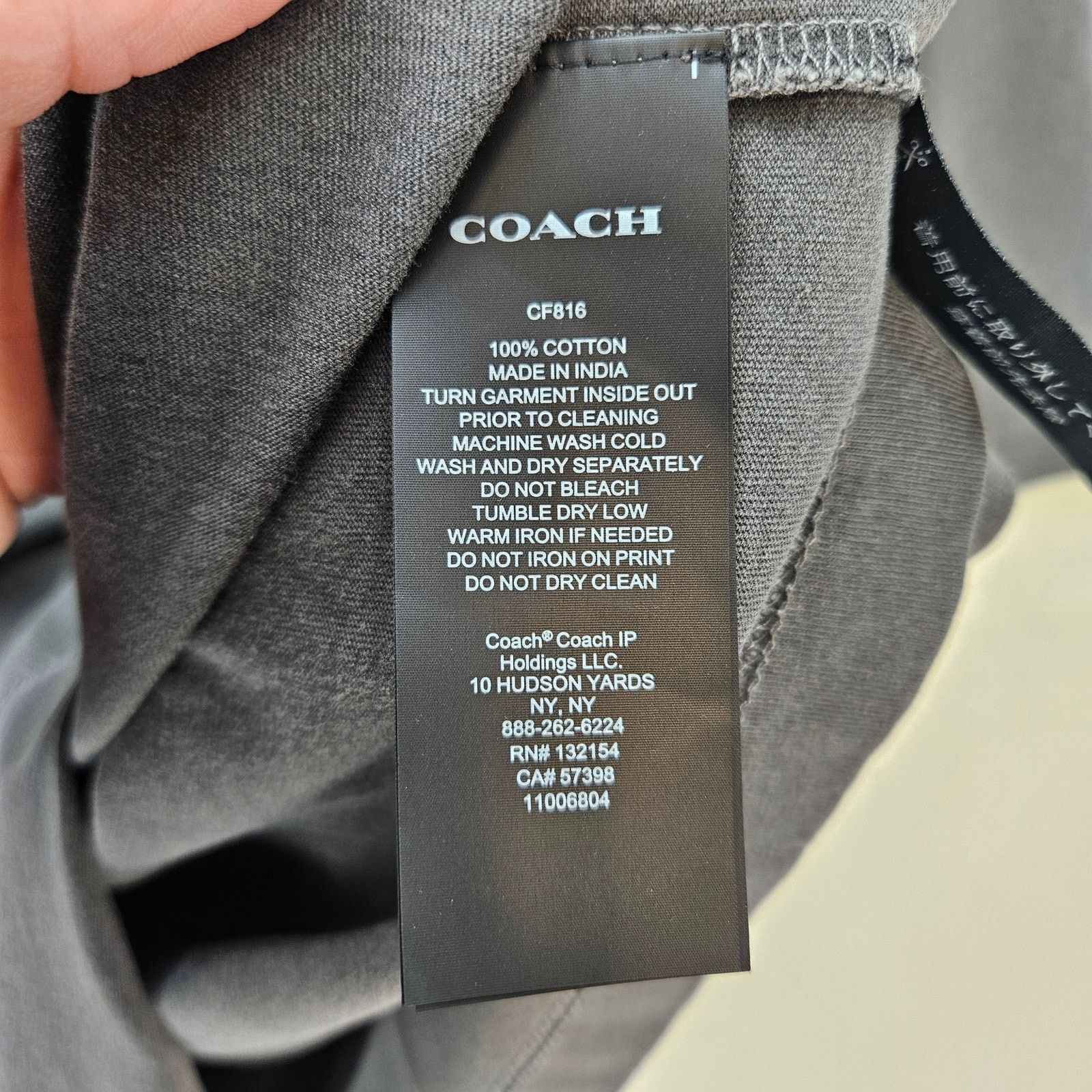 Coach COACH MEN'S XXL SMOKE GREY GARMENT DYE POCKET TEE DISTRESS Size US XXL / EU 58 / 5 - 7 Thumbnail