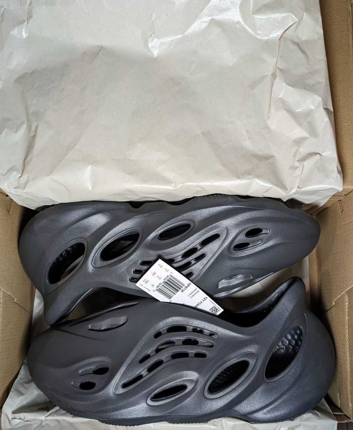 Yeezy Size 12 - Adidas Yeezy Foam Runner Onyx Size US 12 / EU 45 - 10 Thumbnail