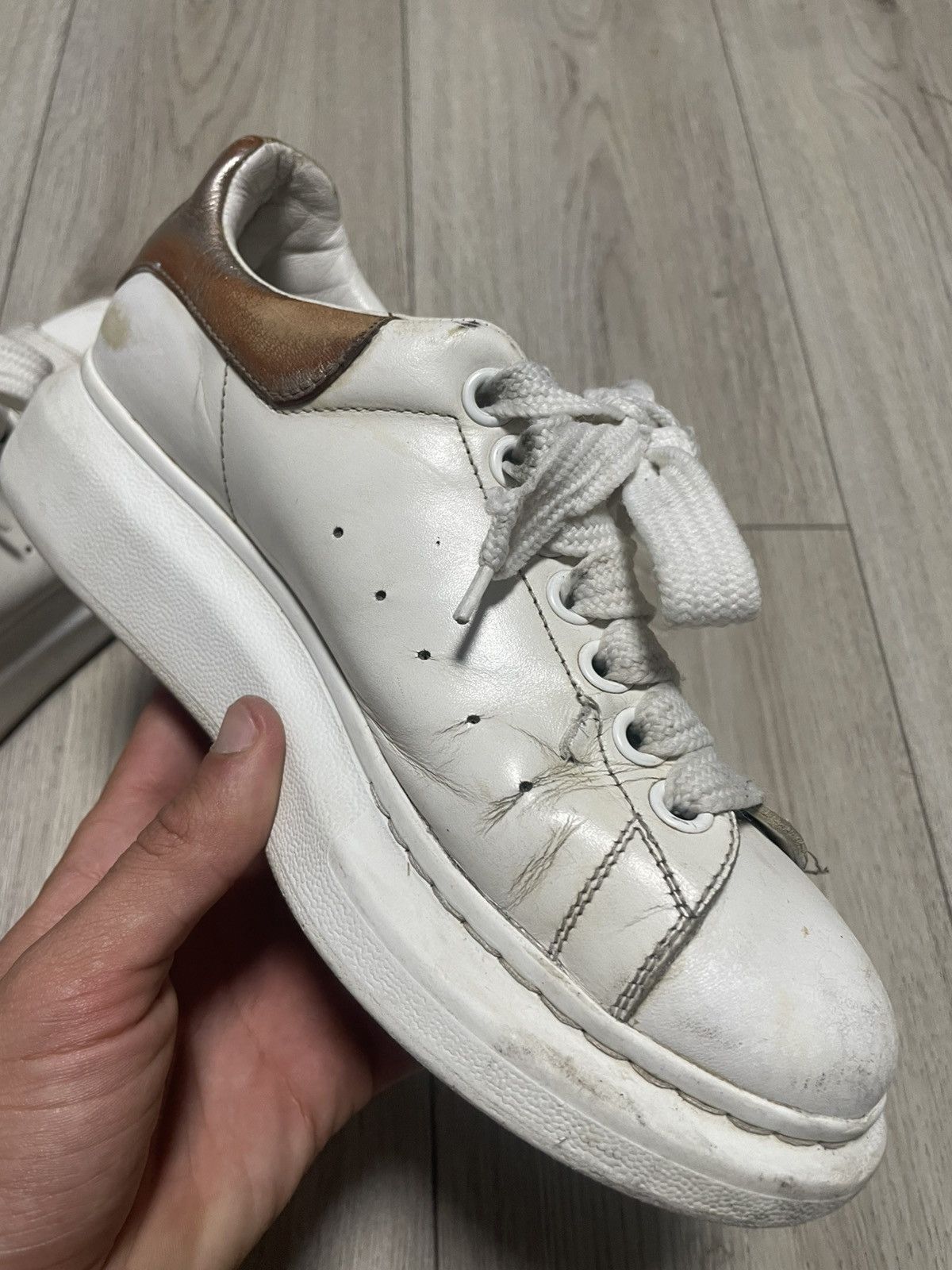 Alexander McQueen Alexander McQueen Basic Sneakers 462217 Unisex Size US 8 / IT 38 - 17 Thumbnail