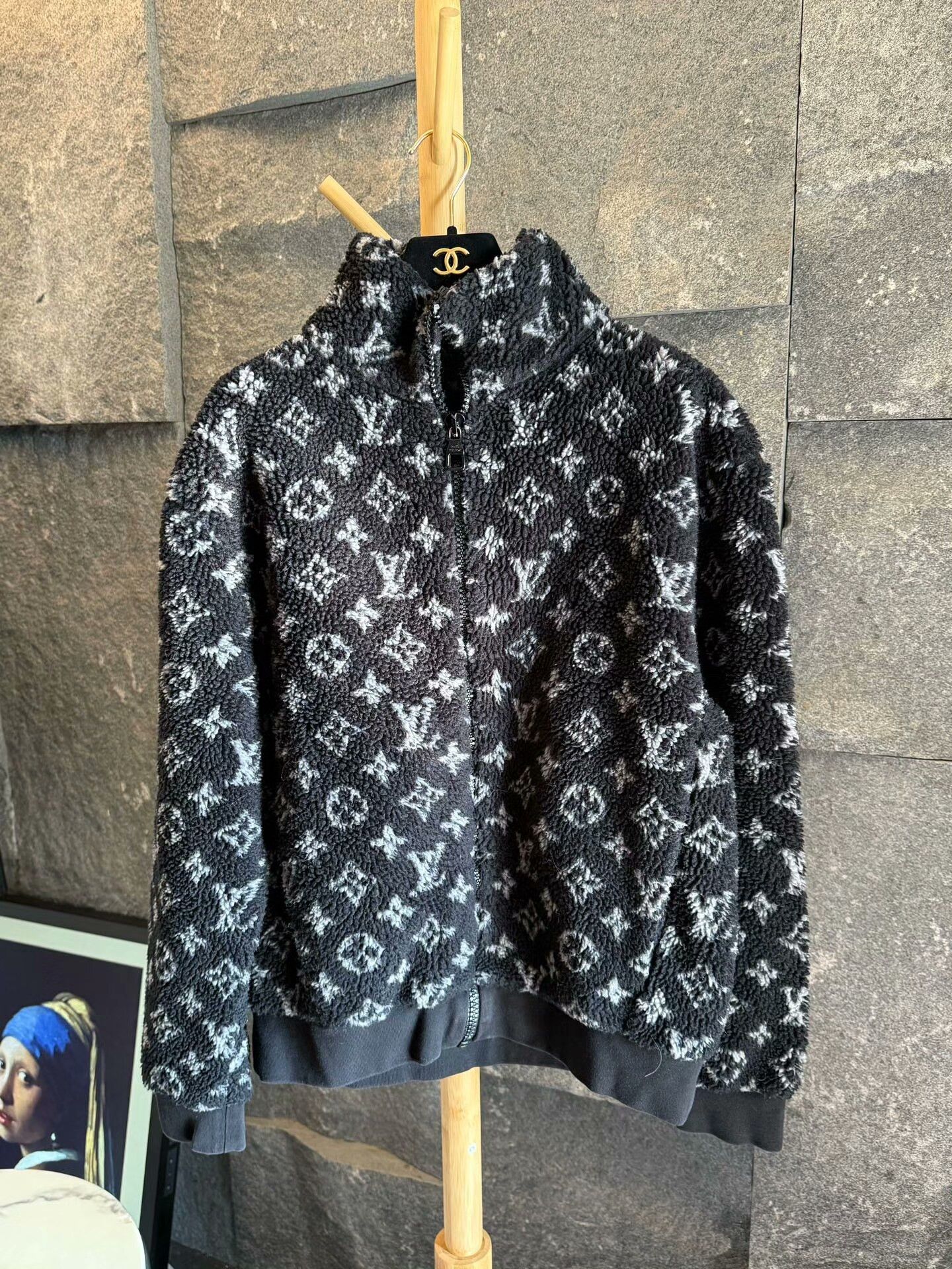 Louis Vuitton louis vuitton black teddy logo jacket Size US S / EU 44-46 / 1 - 1 Thumbnail