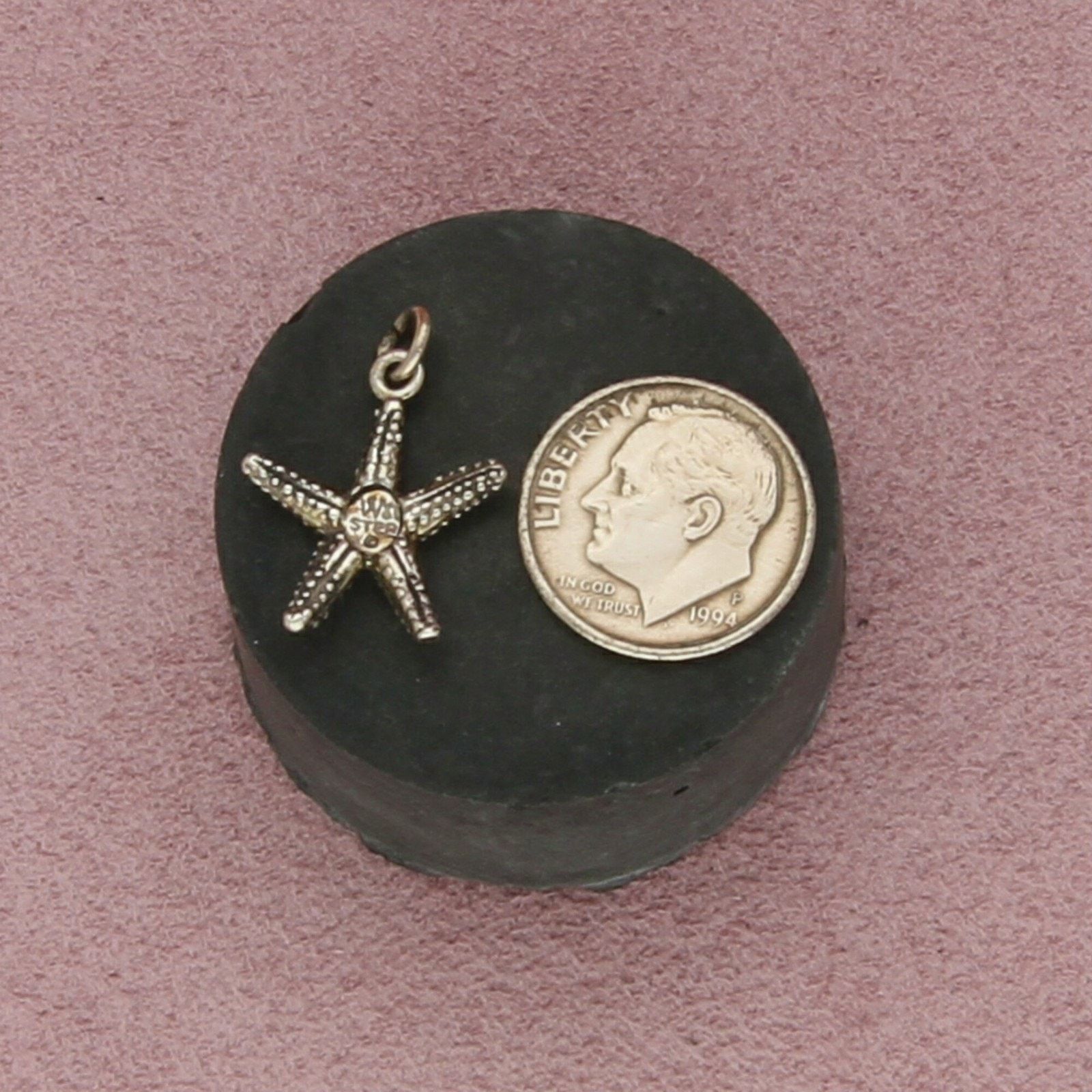 Sterling Silver sterling silver vintage sea star fish charm pendant Size ONE SIZE - 3 Thumbnail