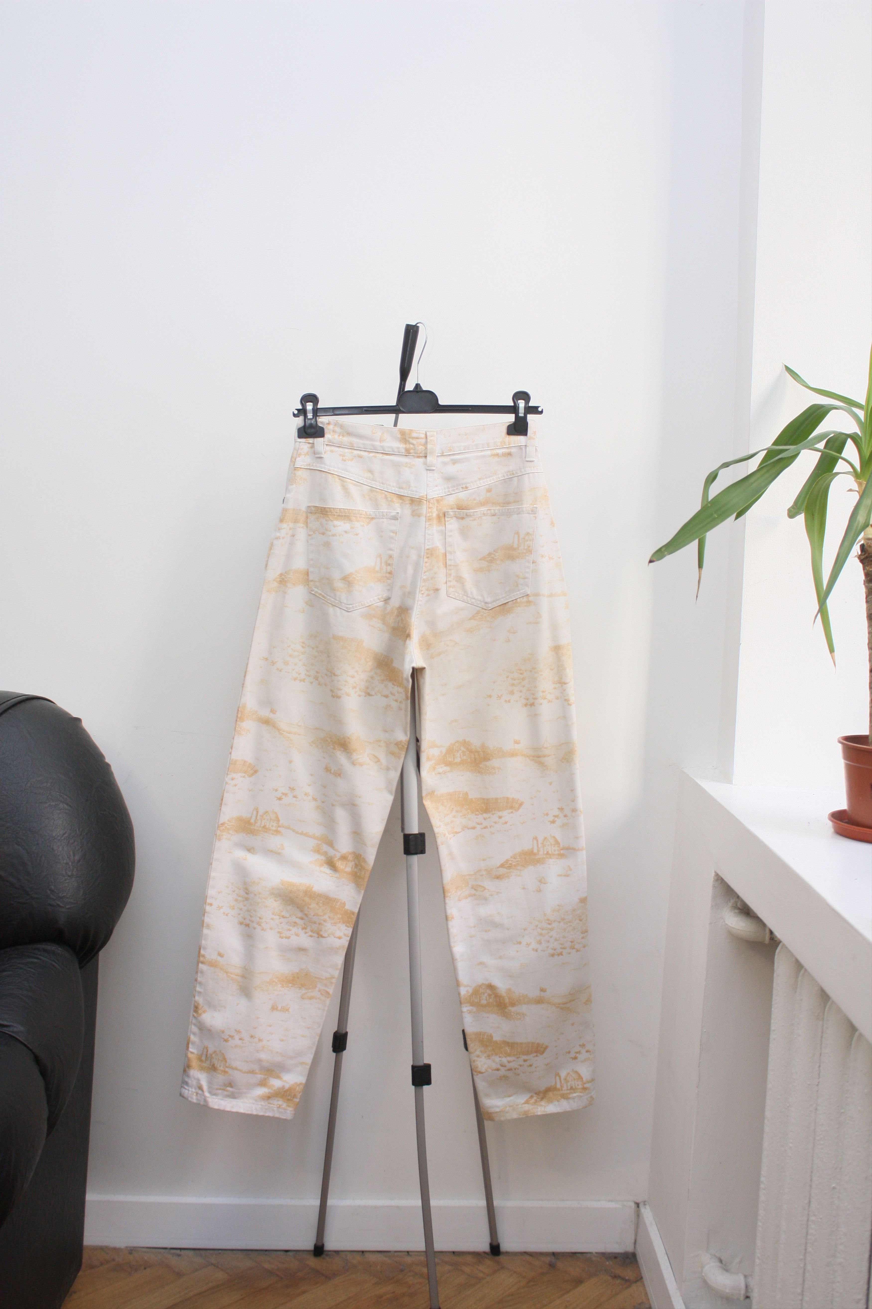 L.L. Bean L.L. Bean Printed White Beige Pants Women's 4 Size 27" / US 4 / IT 40 - 3 Thumbnail