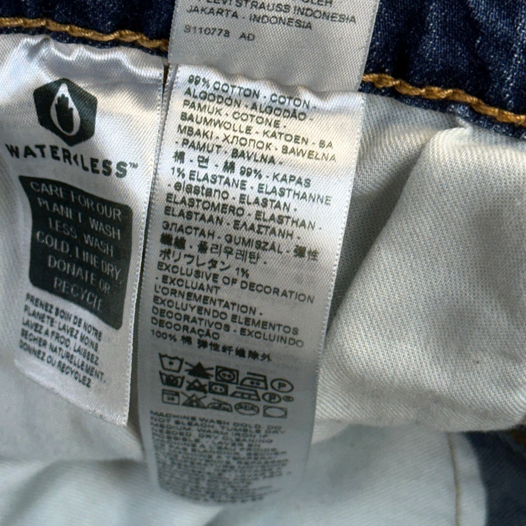 Levi's Levi's 541 Jeans Mens 32x30 Blue Dark Wash Denim Athletic Taper Stretch Casual Jeans Mens 32 Blue Dark Wash 90s Retro USA Size US 32 / EU 48 - 7 Thumbnail