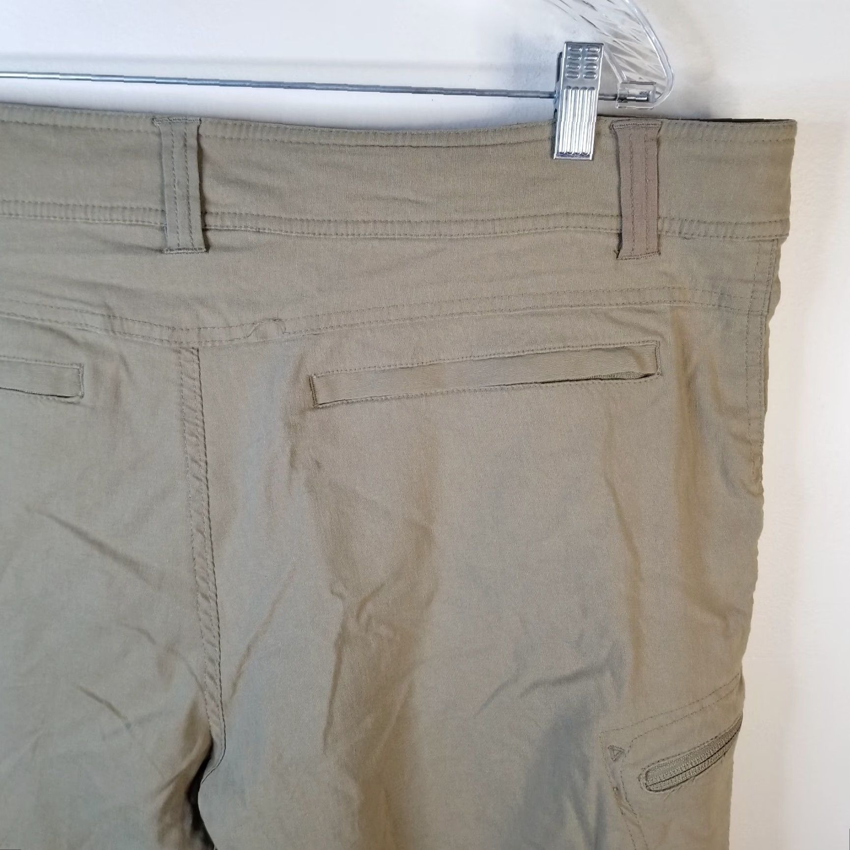 Vintage GERRY Mens Beige Hiking 6 Pocket Shorts Size 40 Size US 40 / EU 56 - 6 Thumbnail